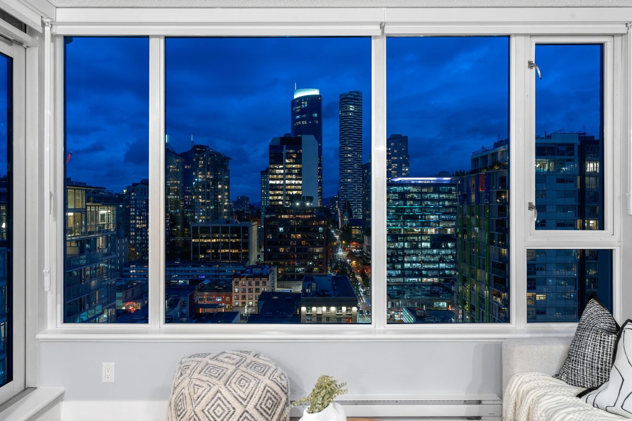 1001 Richards Street #2101, Vancouver, BC V6B 1J6