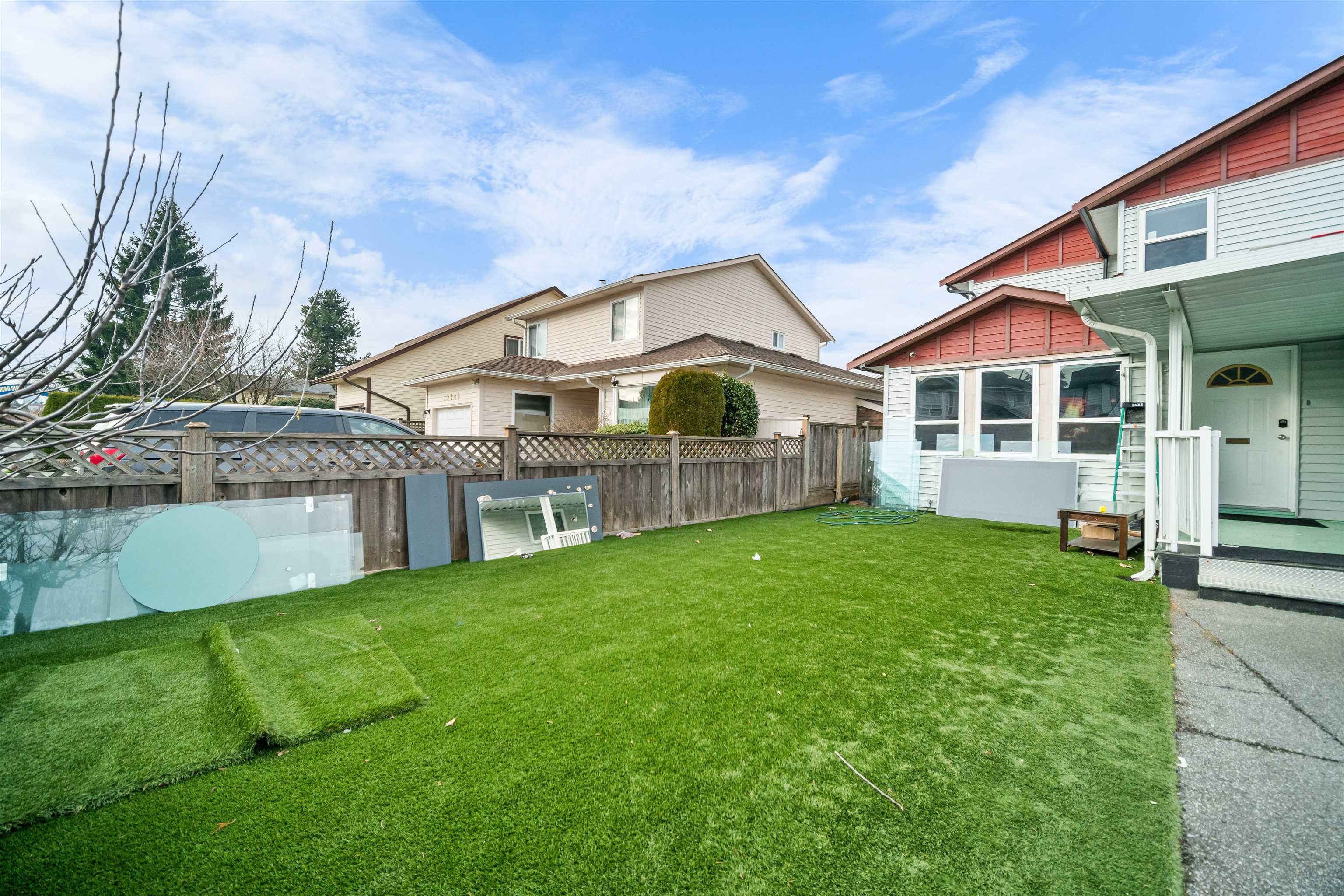 81a Avenue, Surrey, BC V3W 8Z2