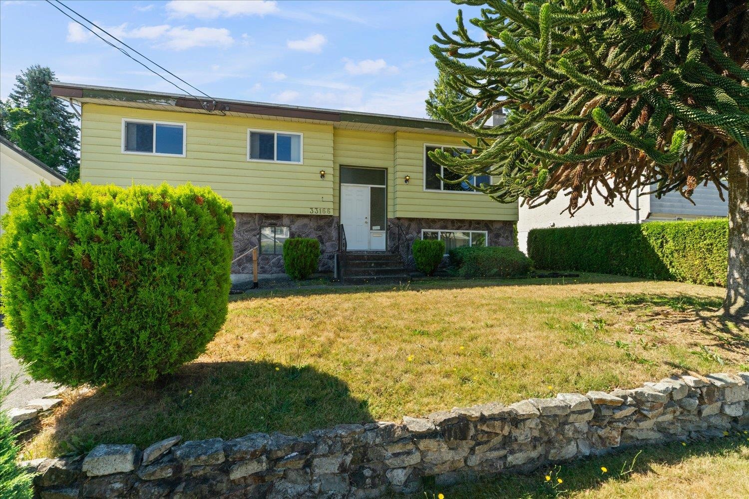 33166 Hawthorne Avenue, Abbotsford, BC V2S 1B3