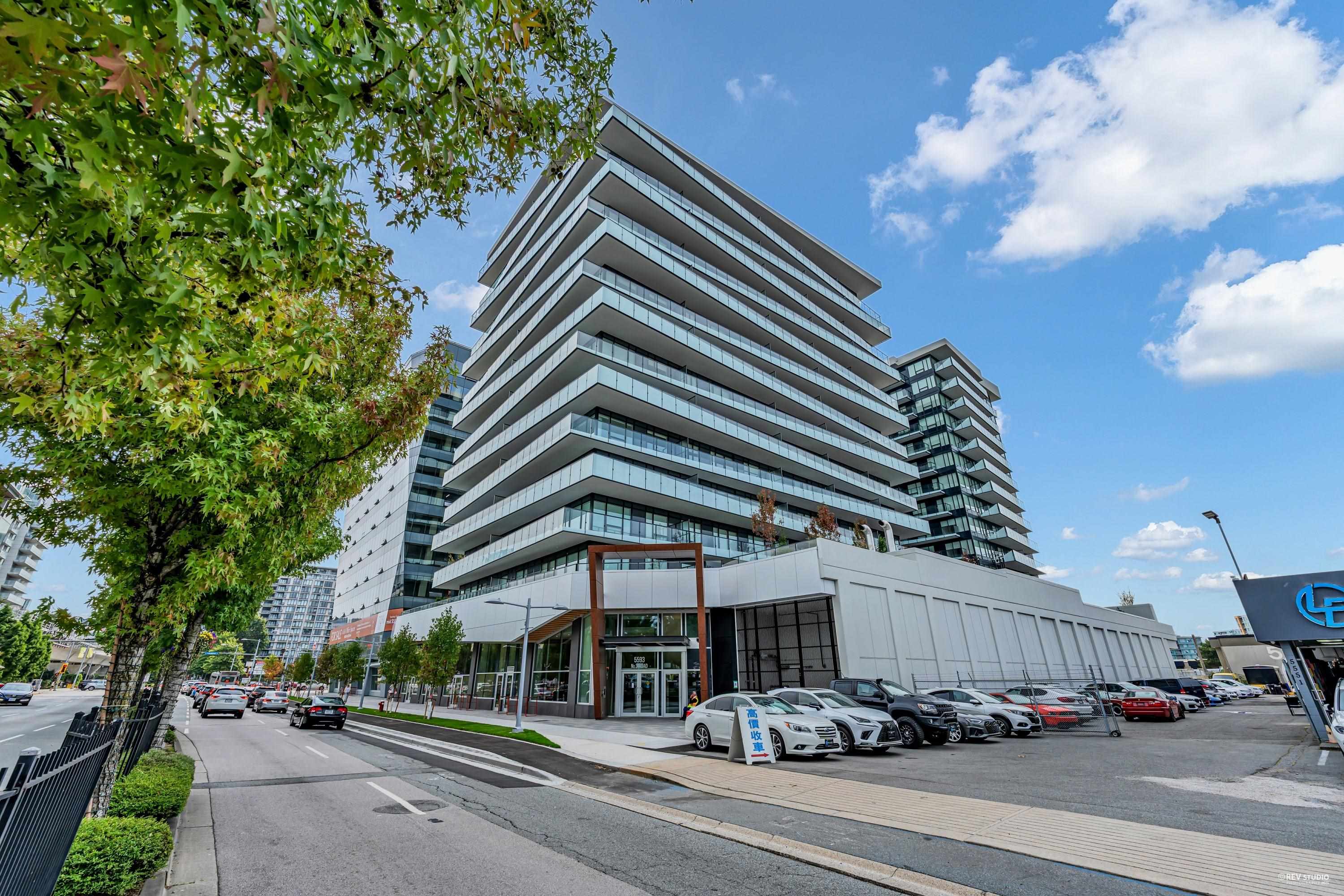 5593 Number 3 Road #902, Richmond, BC V6X 2C7