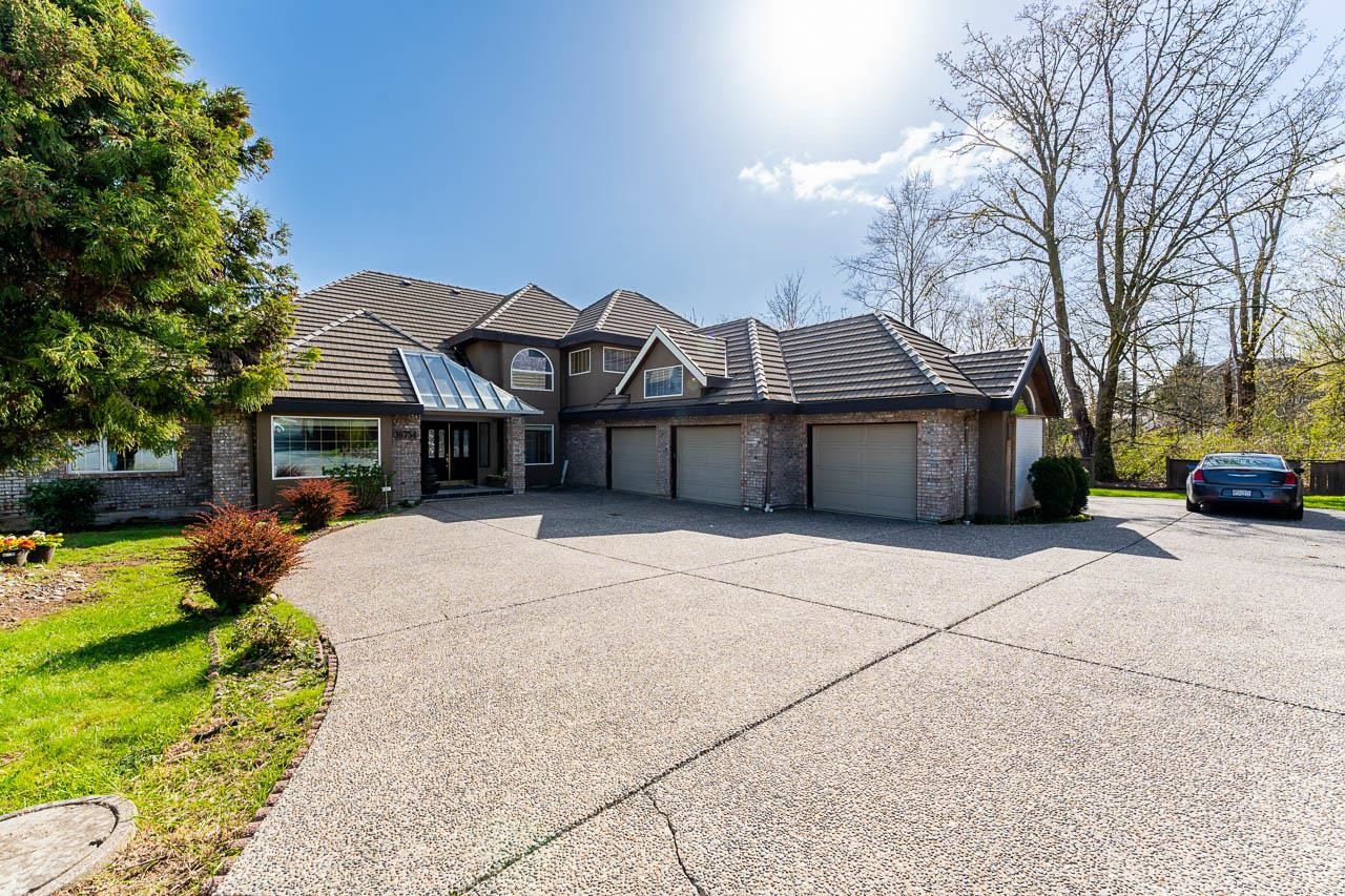 77 Avenue, Surrey, BC V4N 0L3
