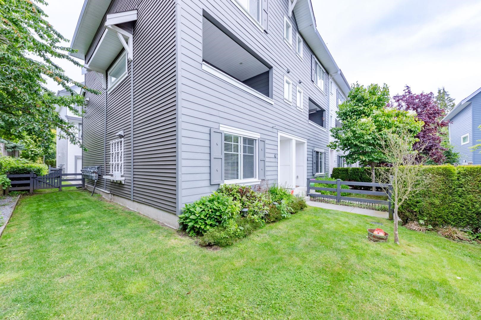 16337 15 Avenue #28, Surrey, BC V4A 0C3