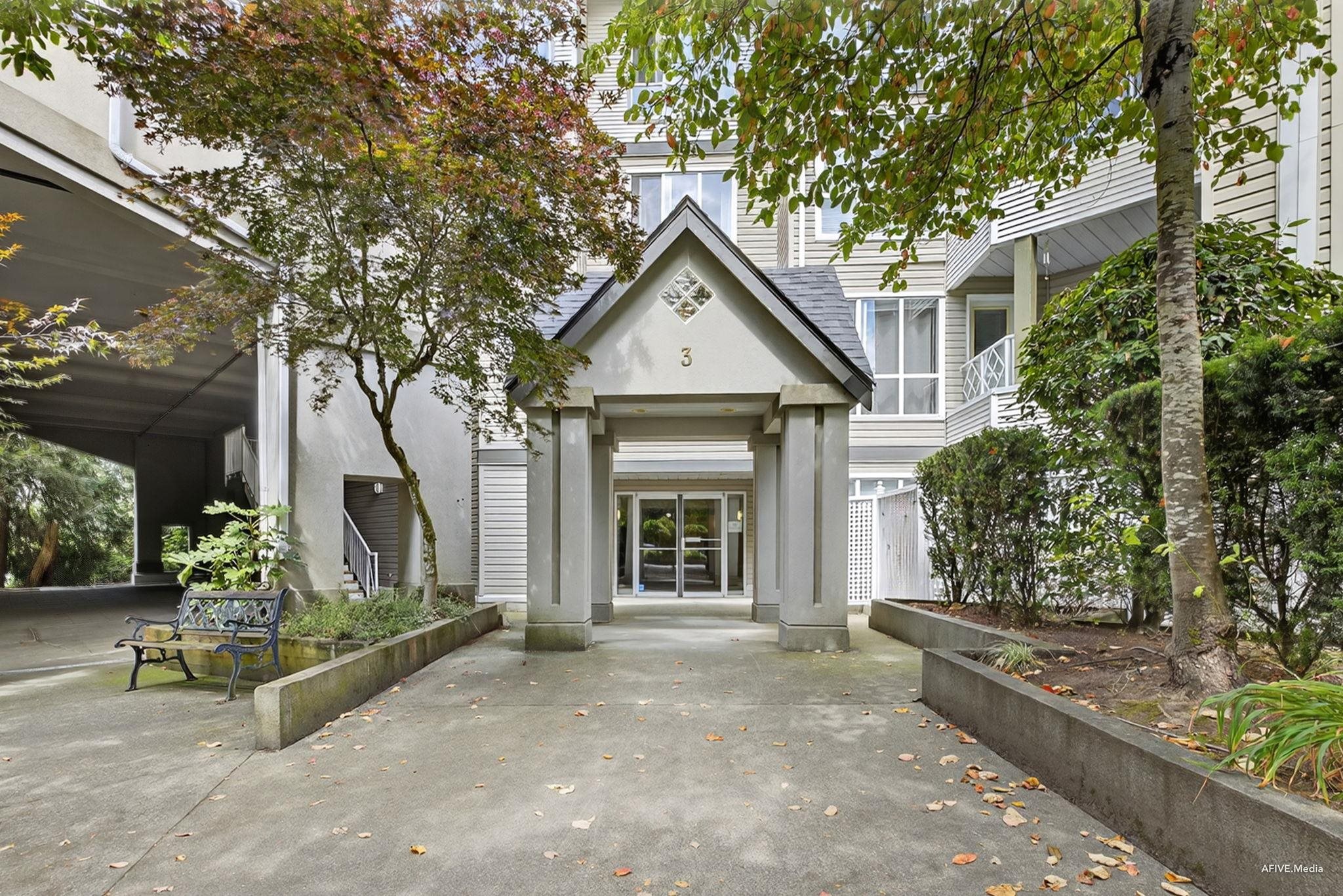 9979 140 Street #329, Surrey, BC V3T 5W2