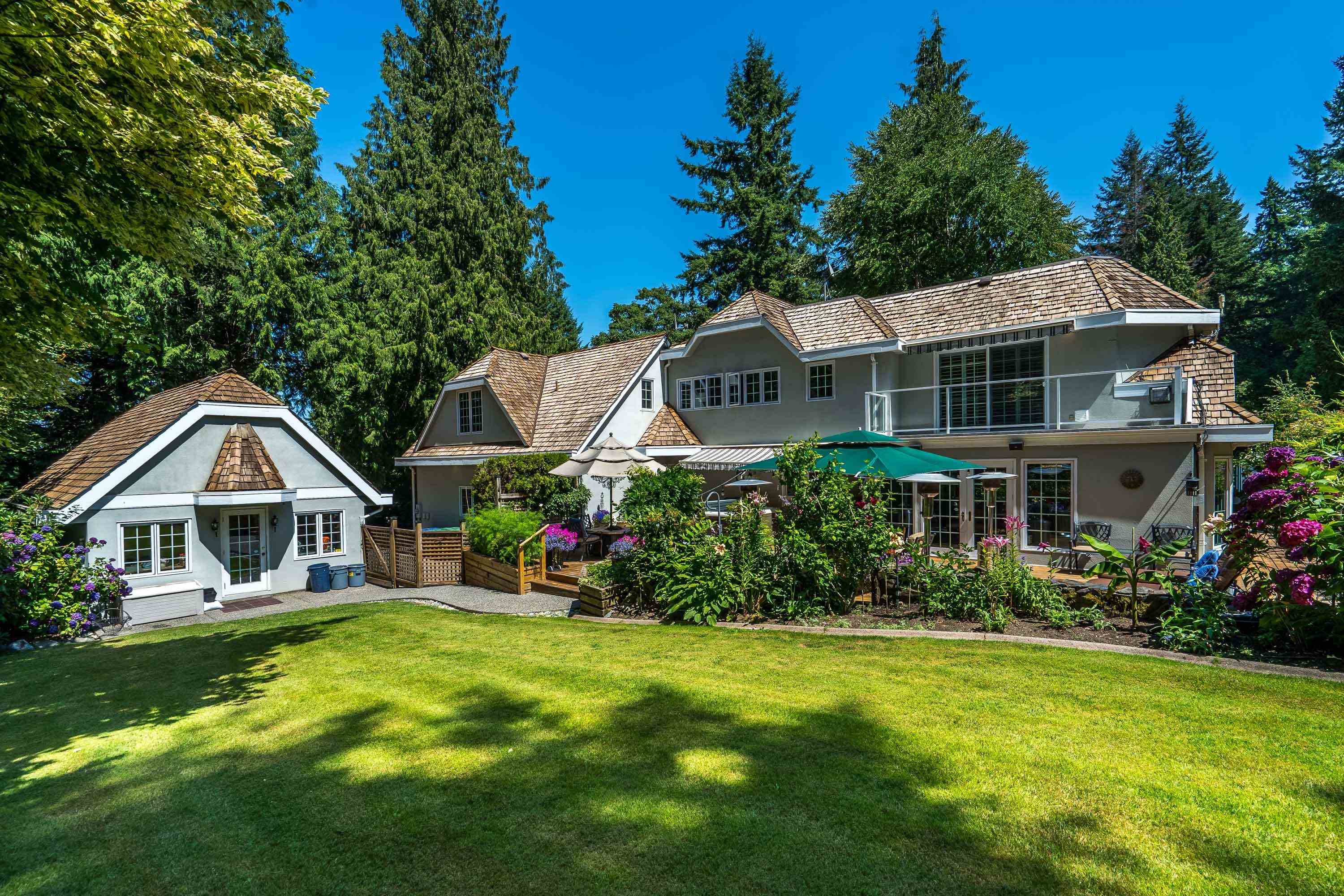 28 Avenue, Surrey, BC V4P 2C8