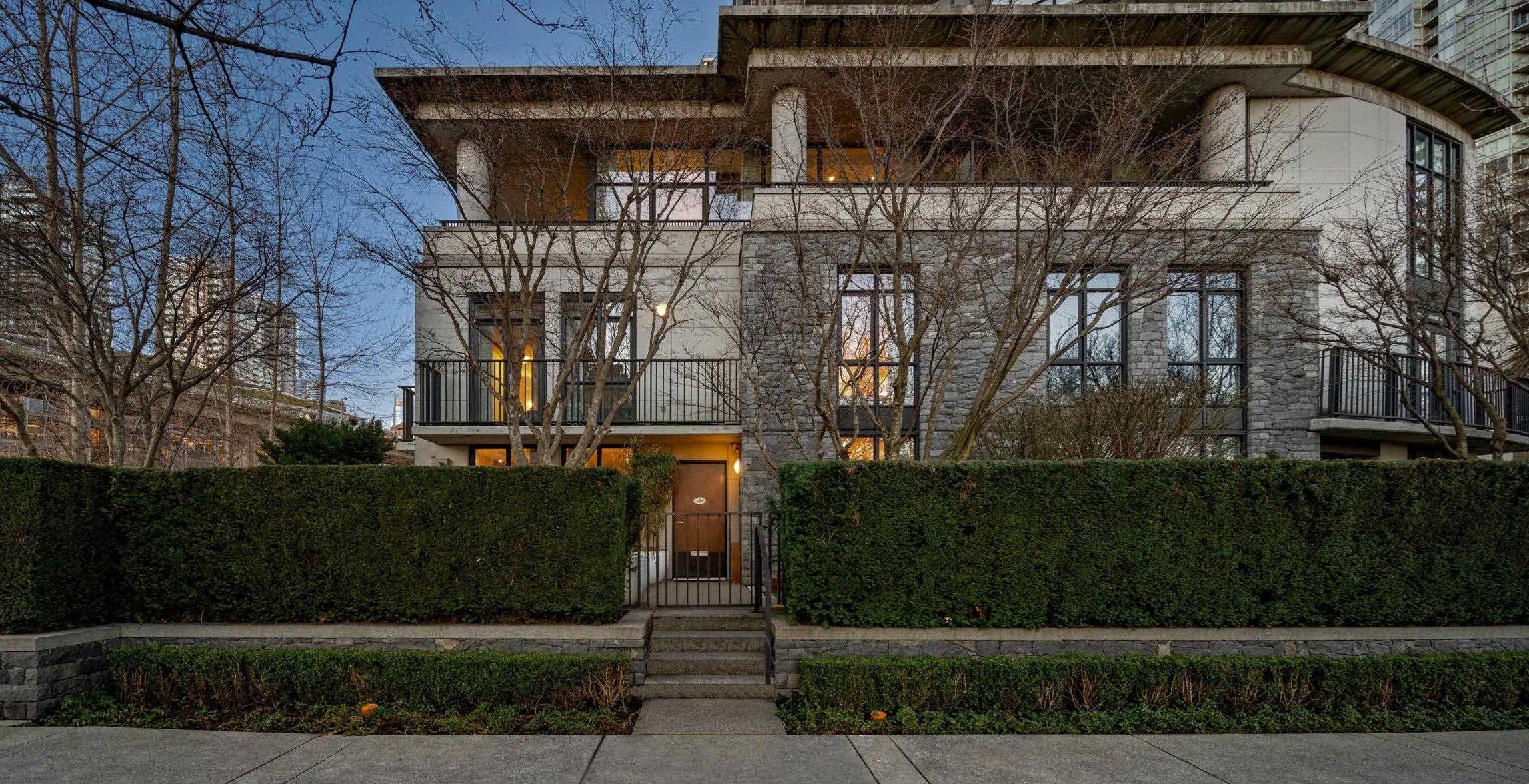 595 Beach Crescent, Vancouver, BC V6Z 3E4
