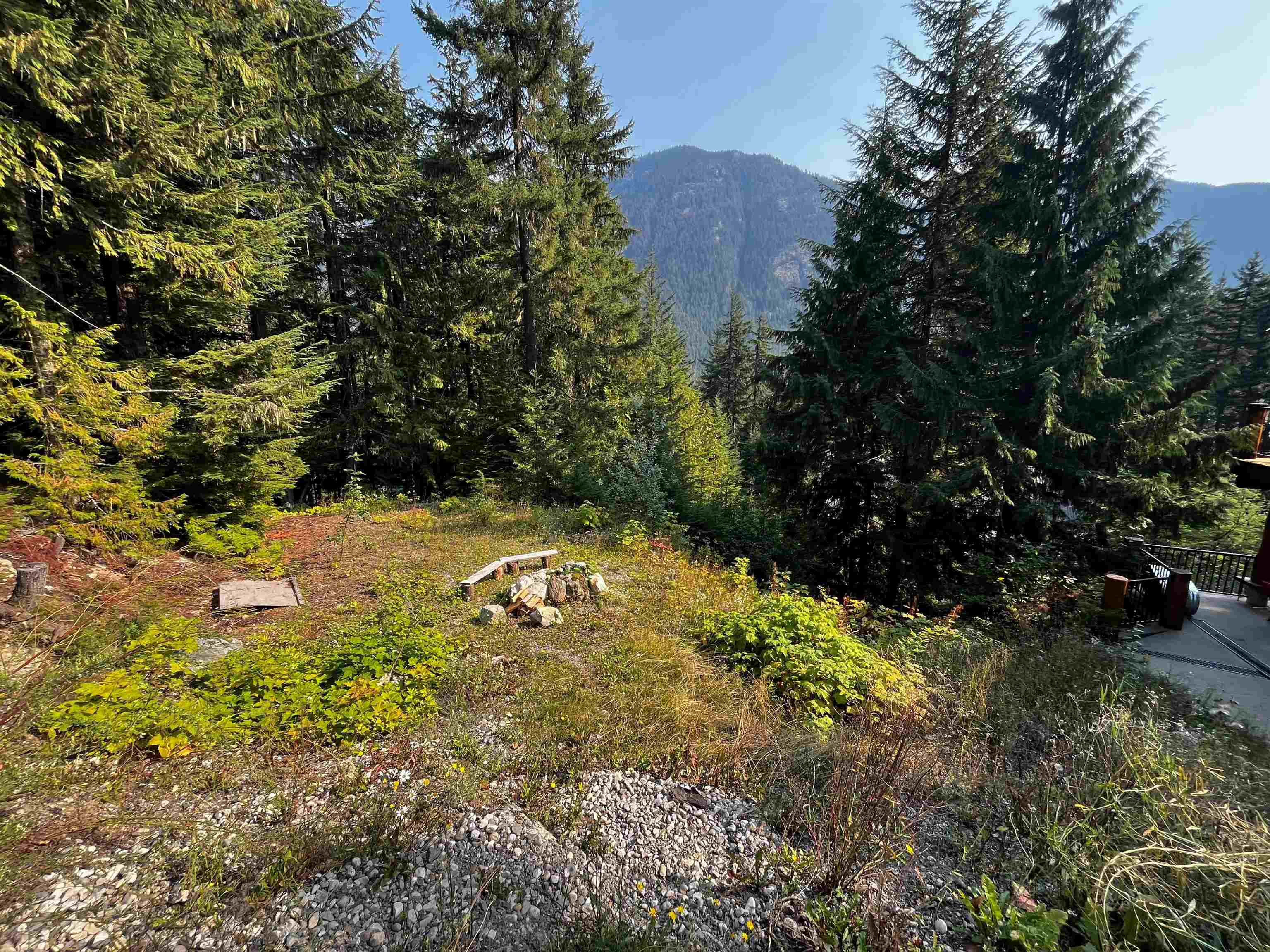14970 Parkview Ave, Hope, BC V0X 1L5
