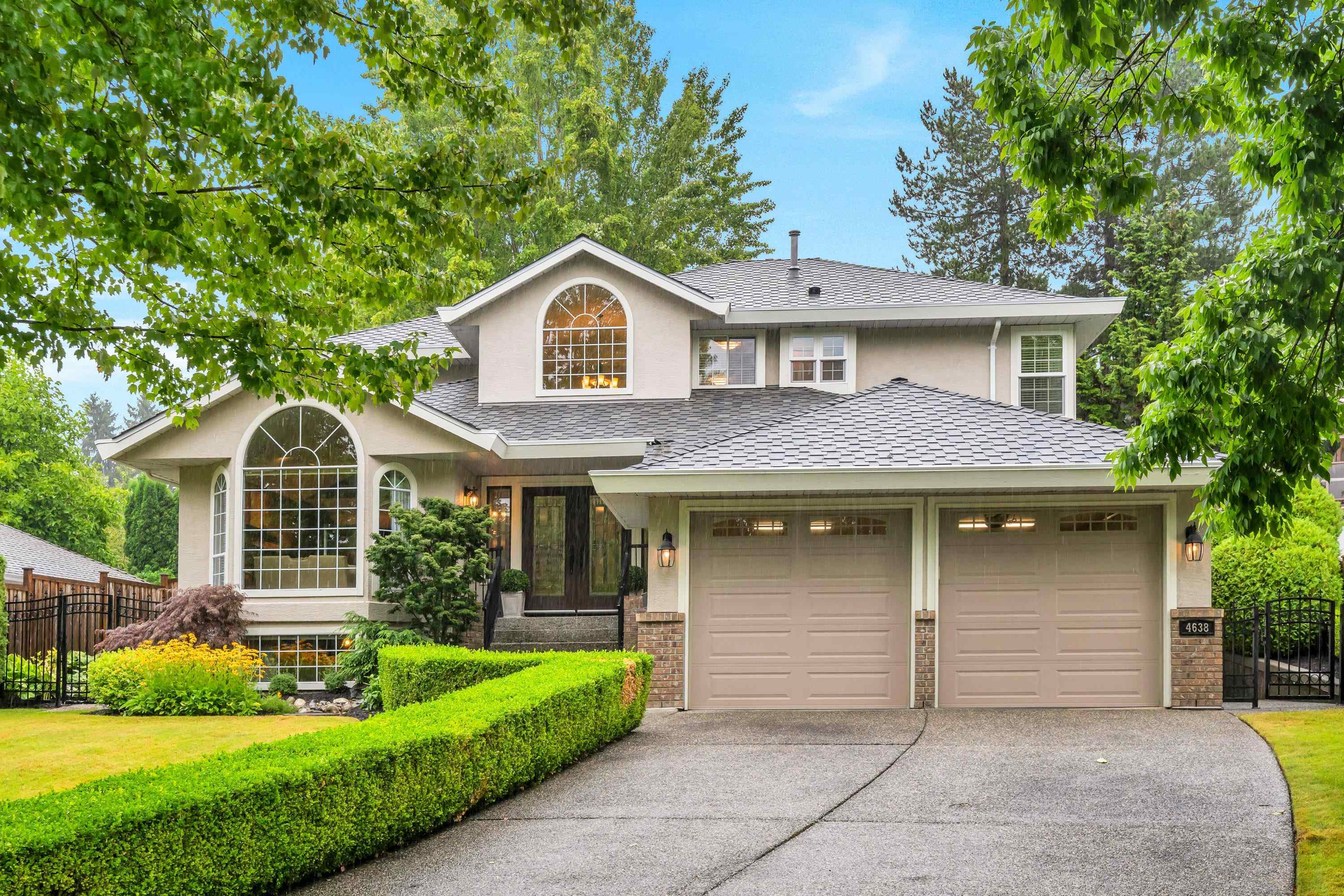 215b Street, Langley, BC V3A 9E8