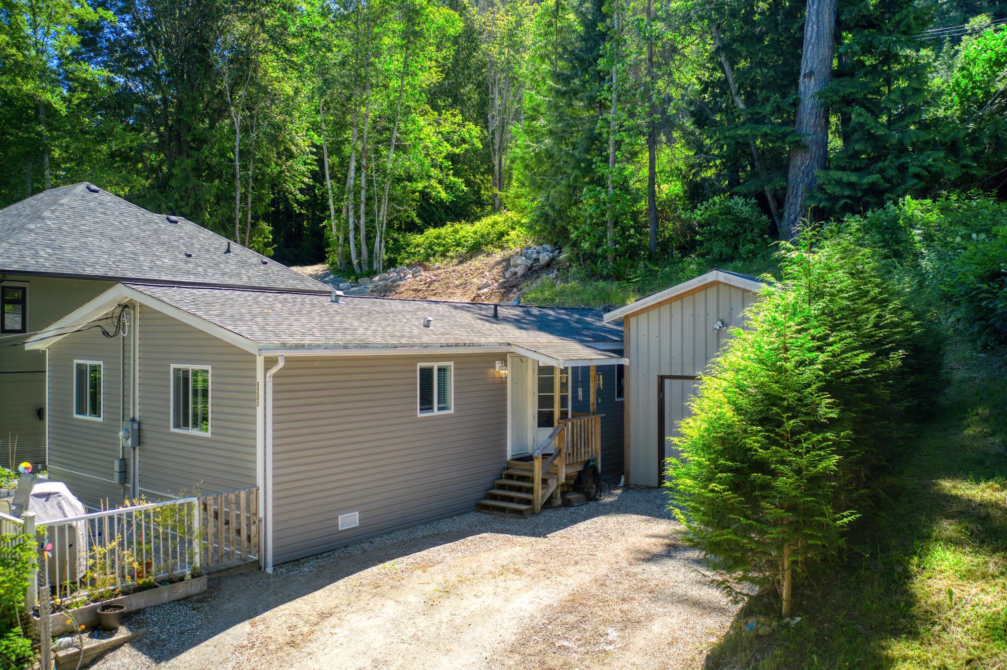 5200 Wesjac Rd, Pender Harbour, BC V0N 2H1