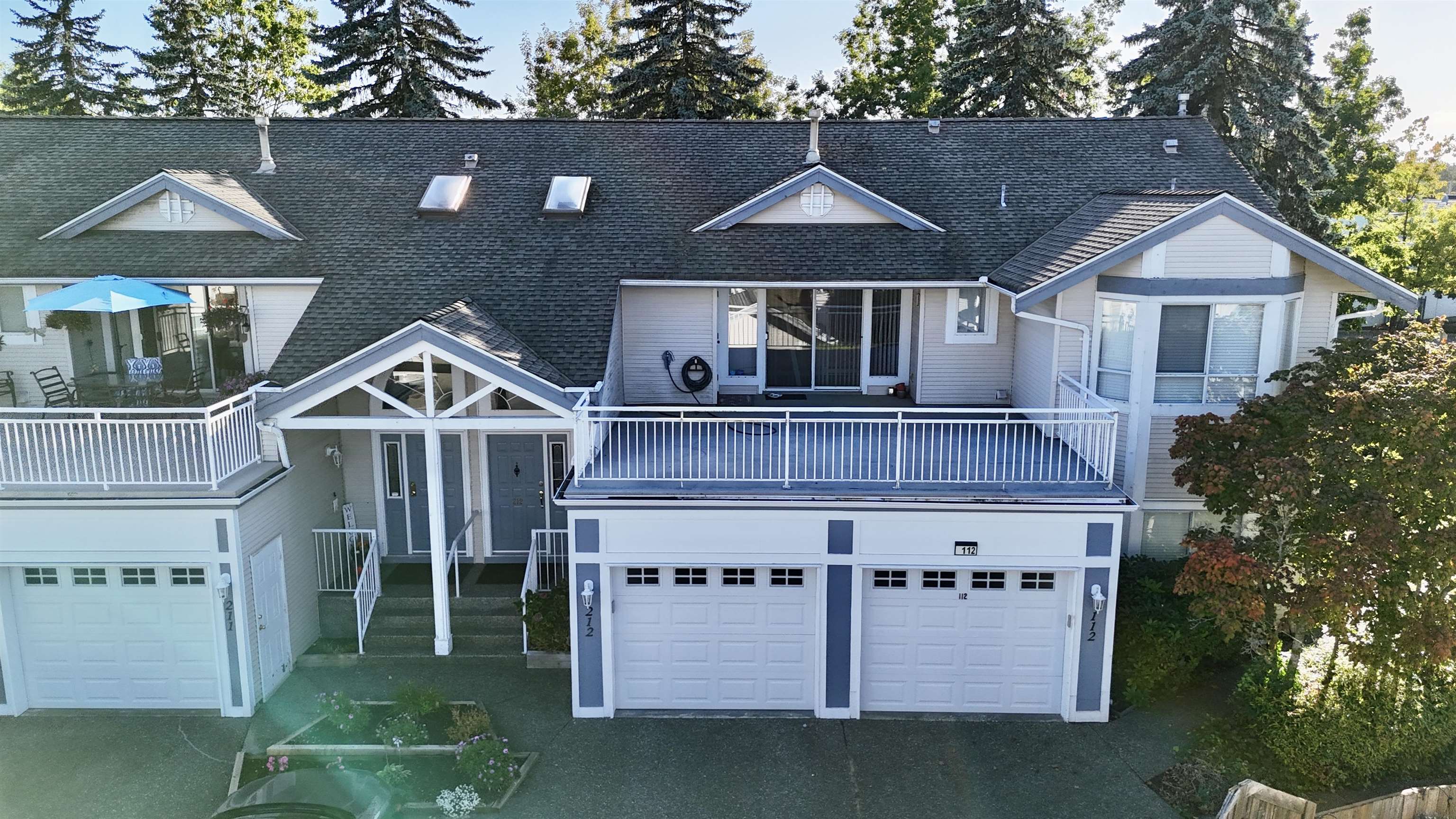 9072 Fleetwood Way #212, Surrey, BC V3R 0M6