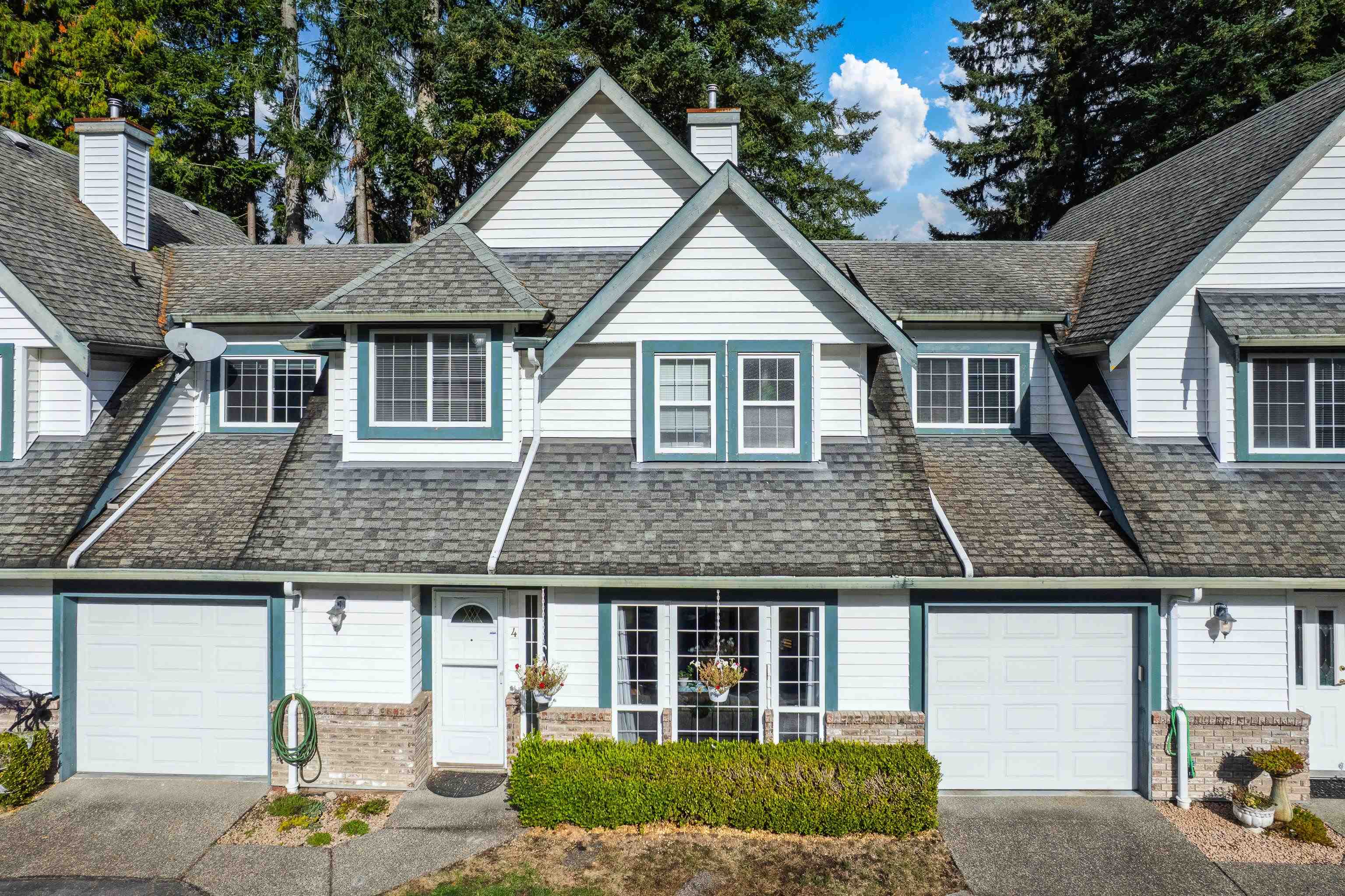 12070 216 Street #4, Maple Ridge, BC V2X 5J3