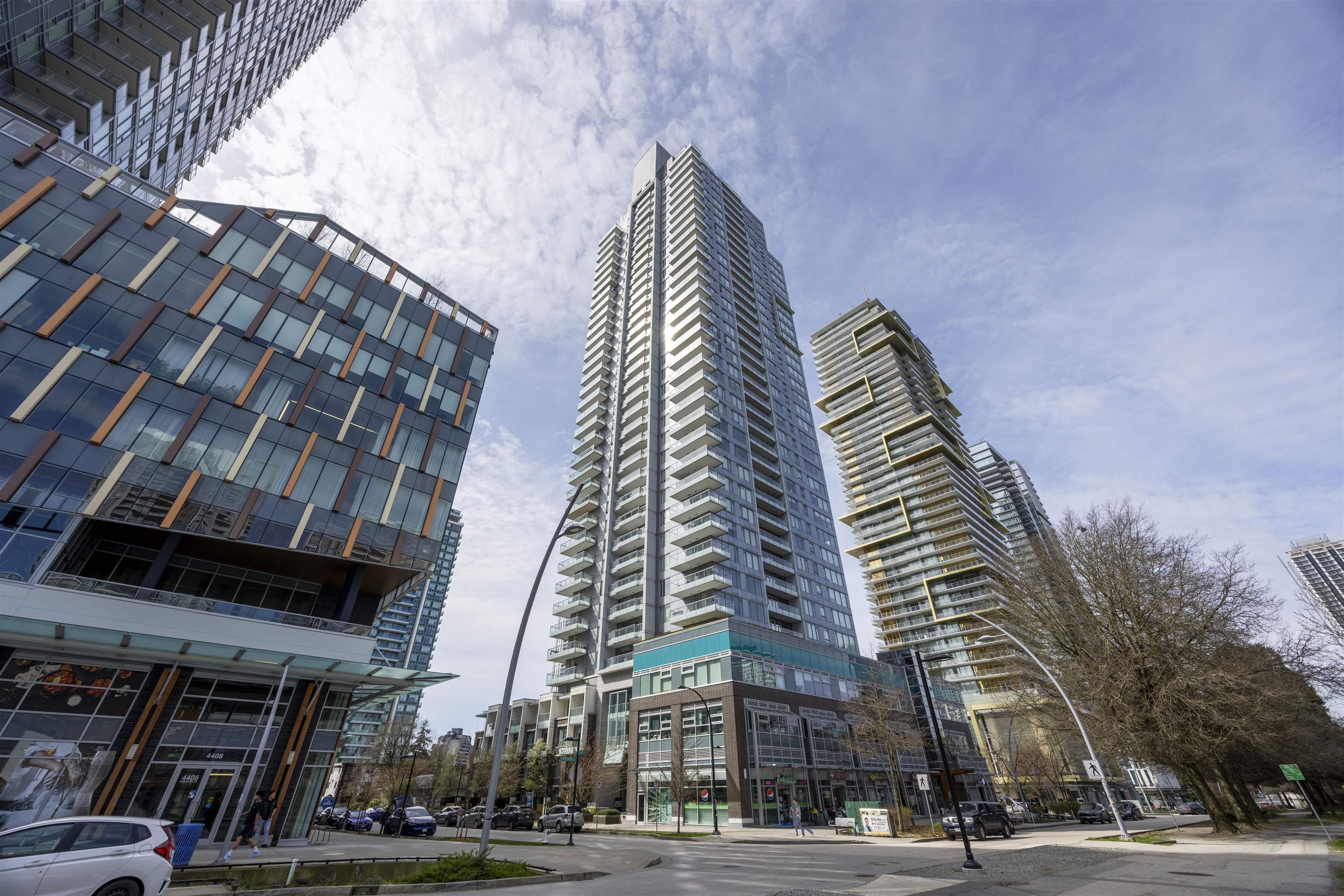 6333 Silver Avenue #1709, Burnaby, BC V5H 0C3