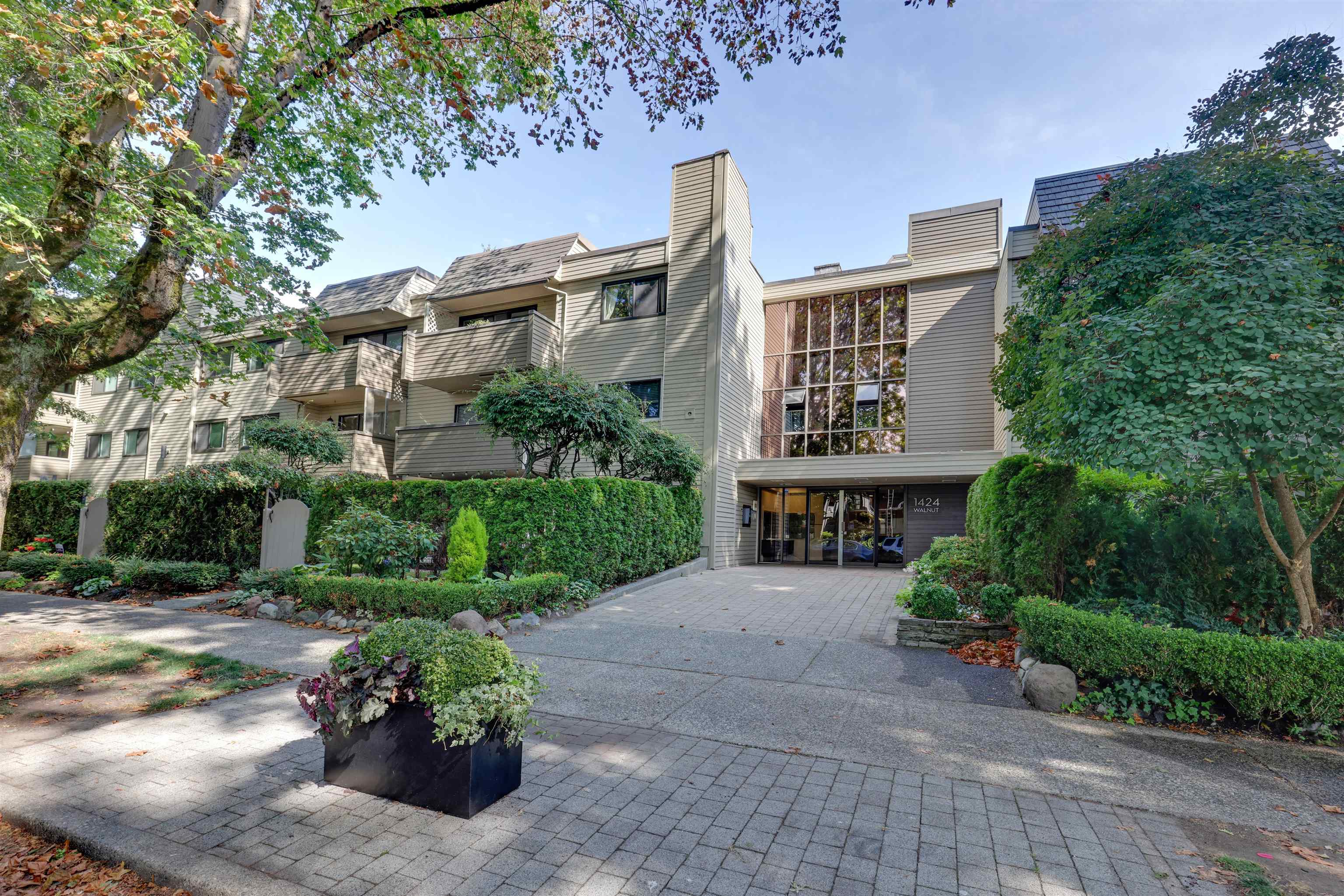 1424 Walnut Street #204, Vancouver, BC V6J 3R3