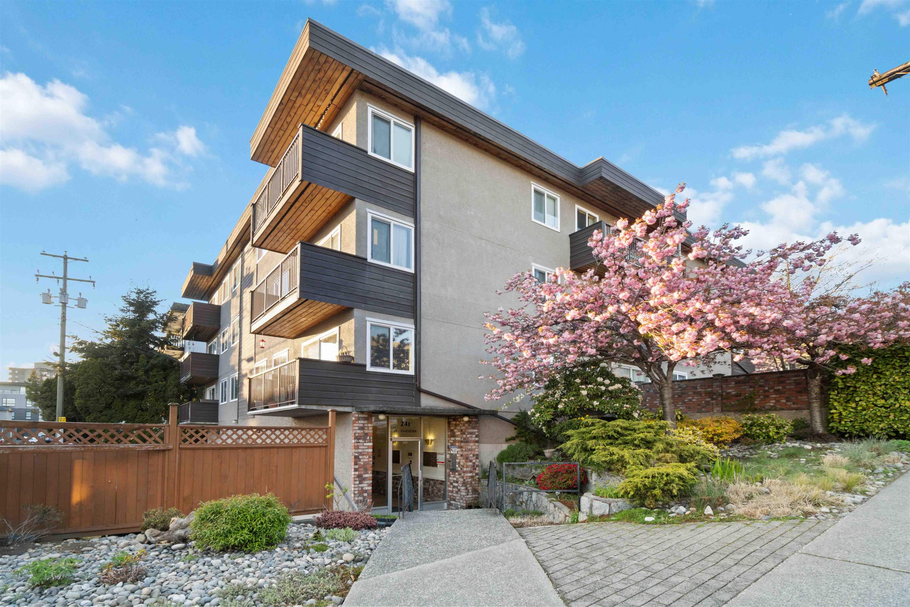 241 Saint Andrews Avenue #204, North Vancouver, BC V7L 3K8