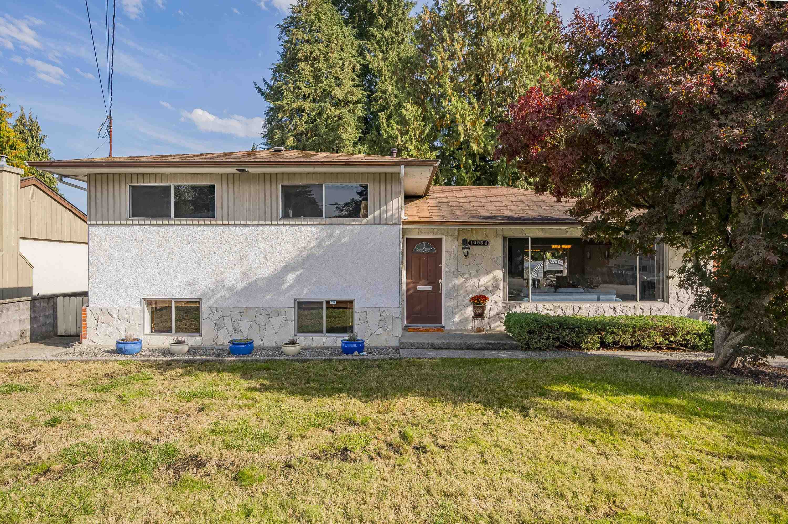 145a Street, Surrey, BC V3R 3S4