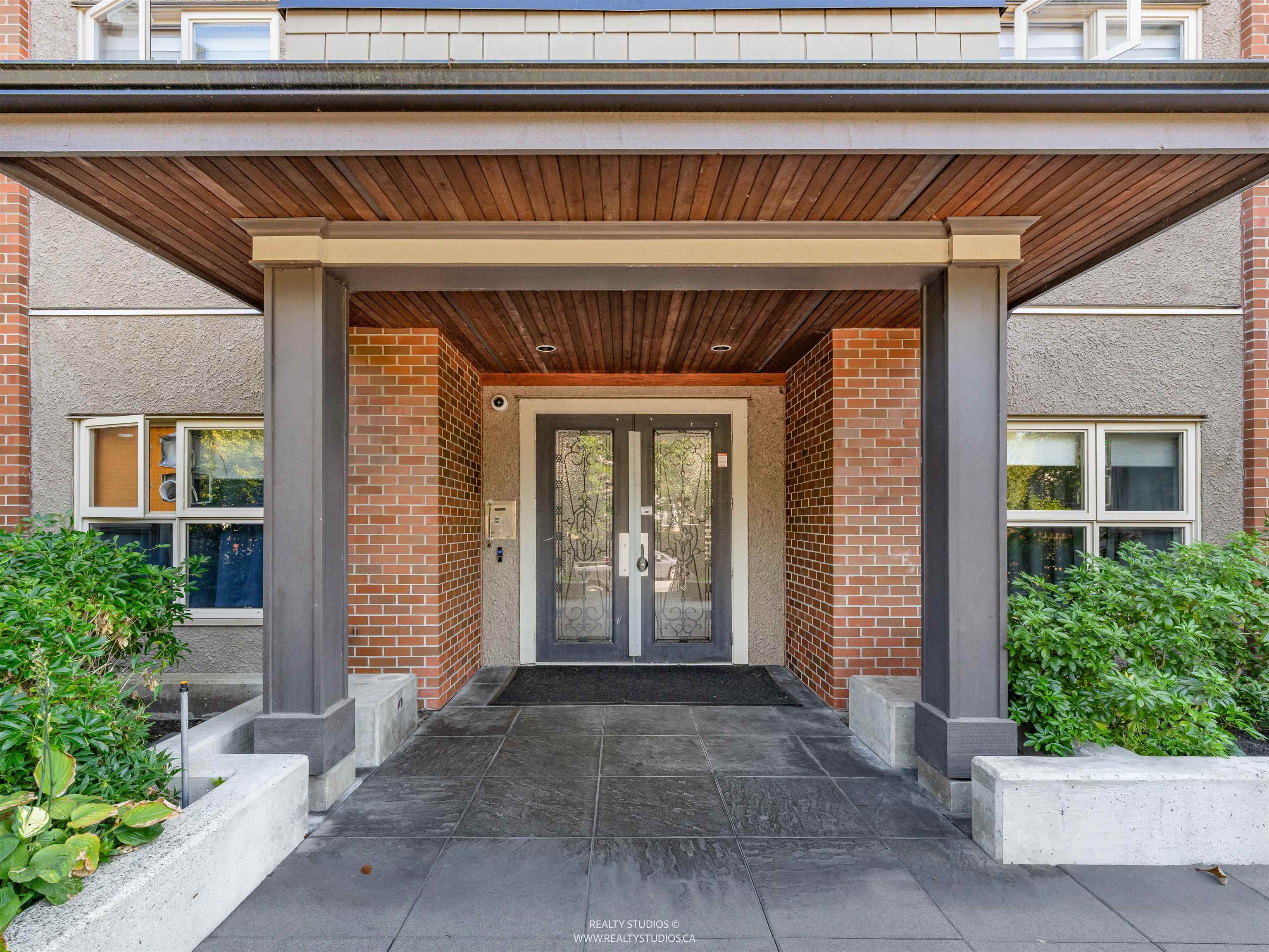 1988 Suffolk Avenue #208, Port Coquitlam, BC V3B 1H2