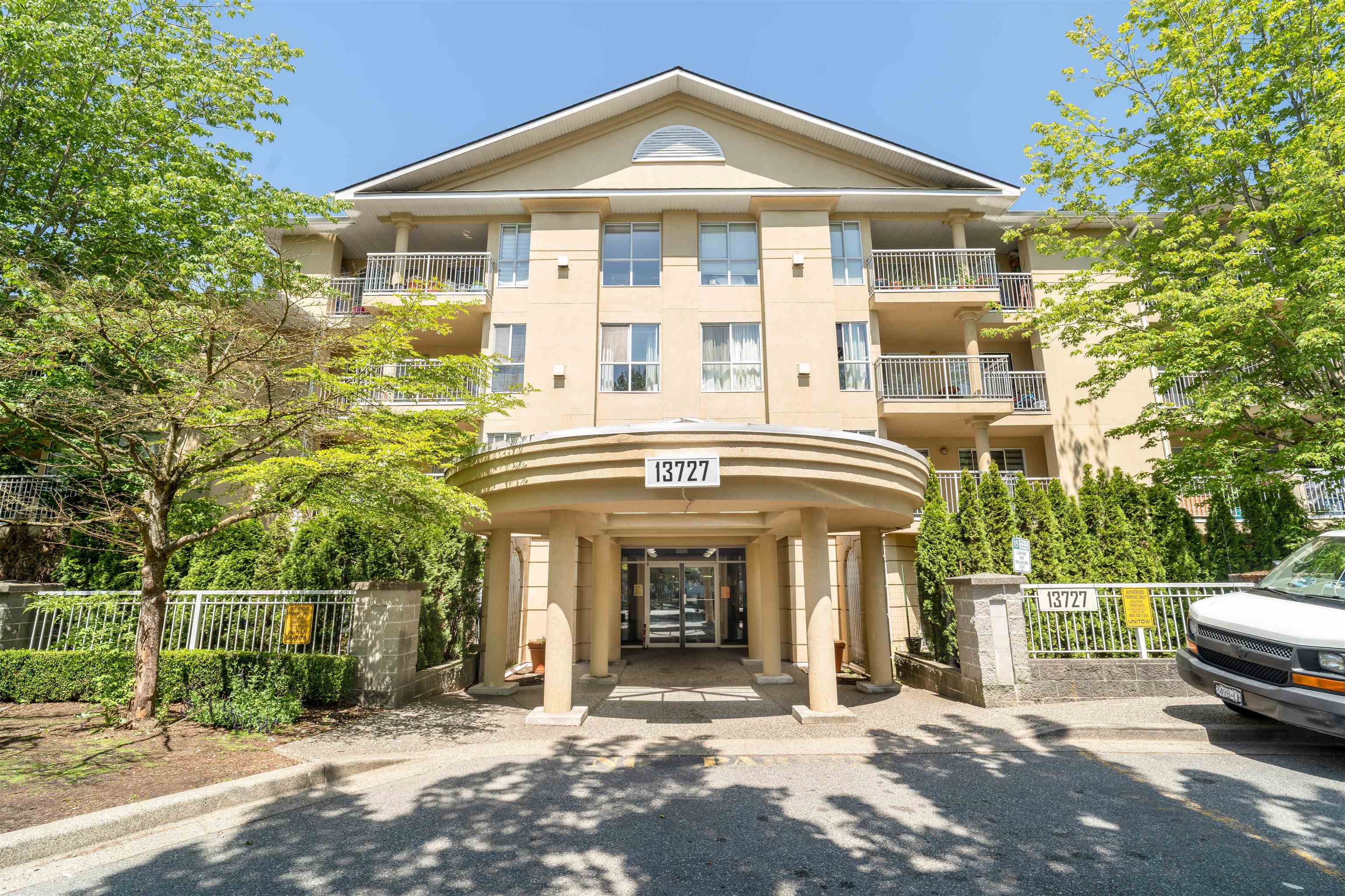 13727 74 Avenue #102, Surrey, BC V3W 0M7