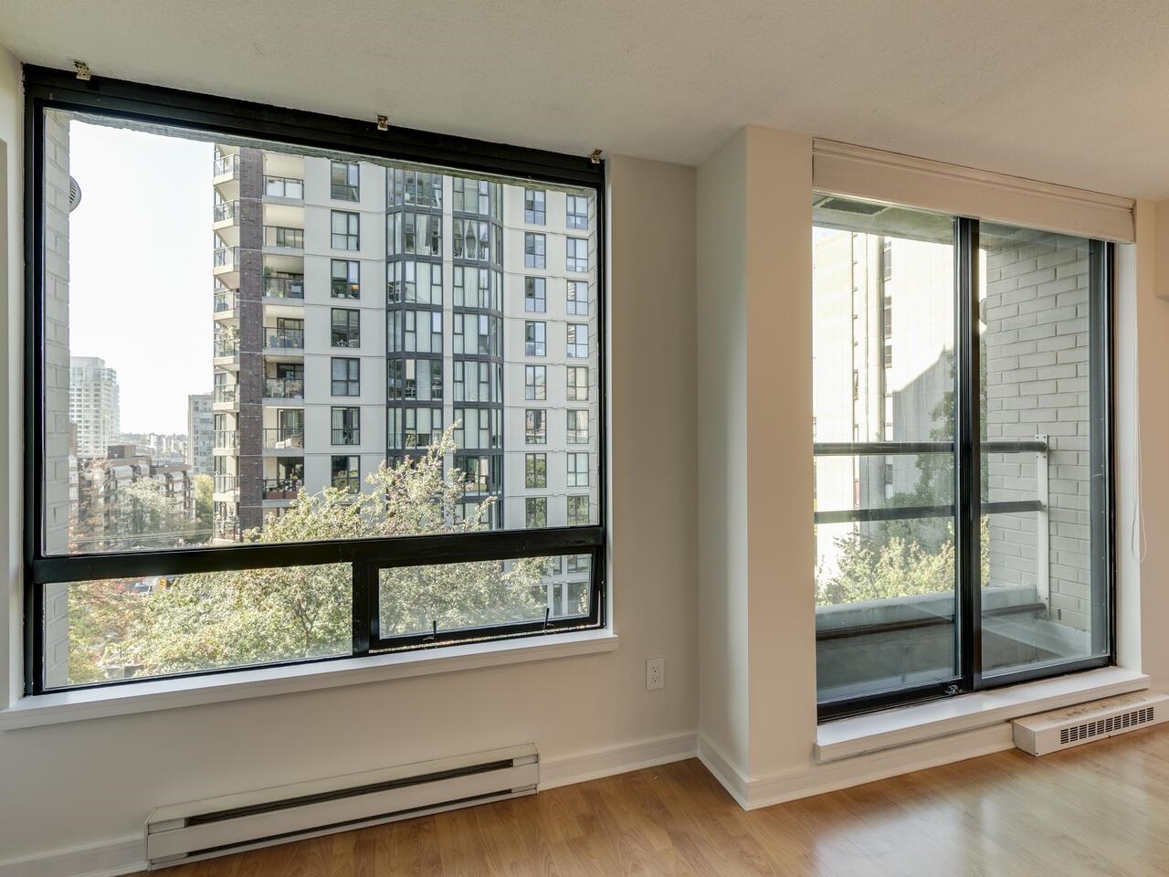 1003 Burnaby Street #706, Vancouver, BC V6E 4R7