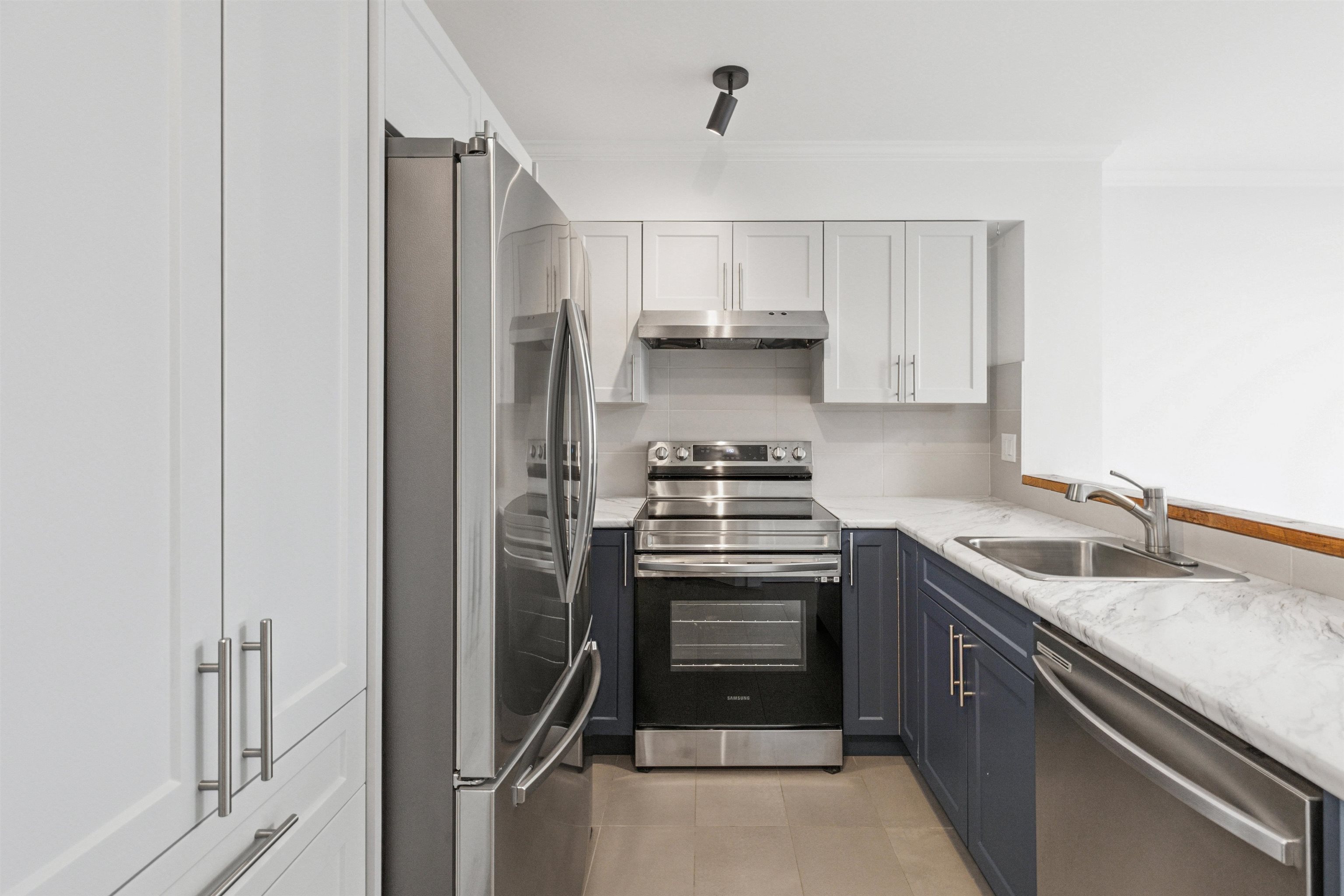 1503 West 66th Avenue #ph5, Vancouver, BC V6P 2R8