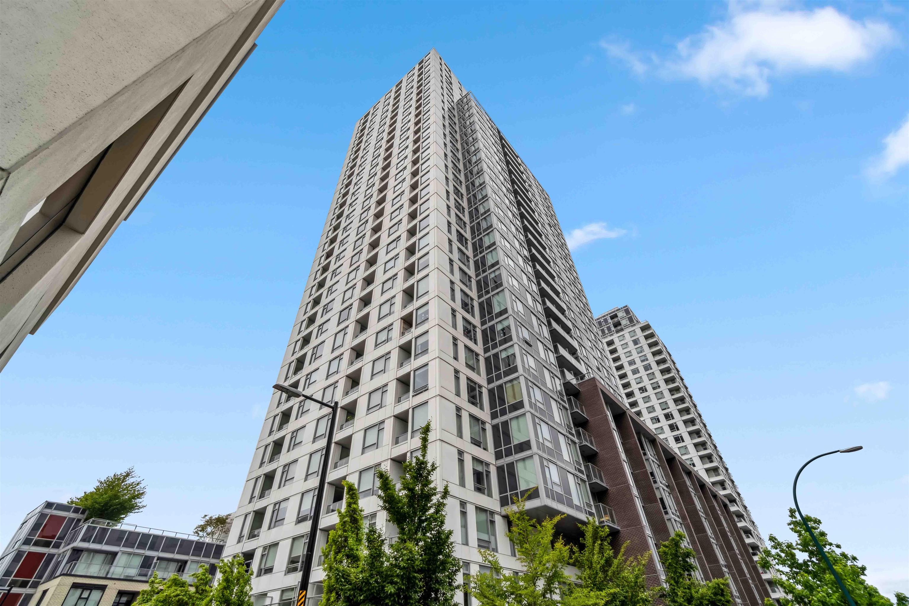 5665 Boundary Road #1902, Vancouver, BC V5R 0E4