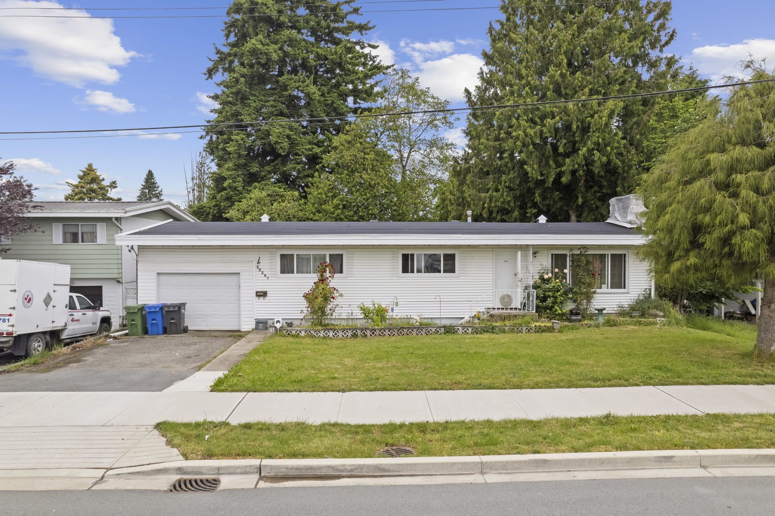 33267 Mayfair Avenue, Abbotsford, BC V2S 1P3