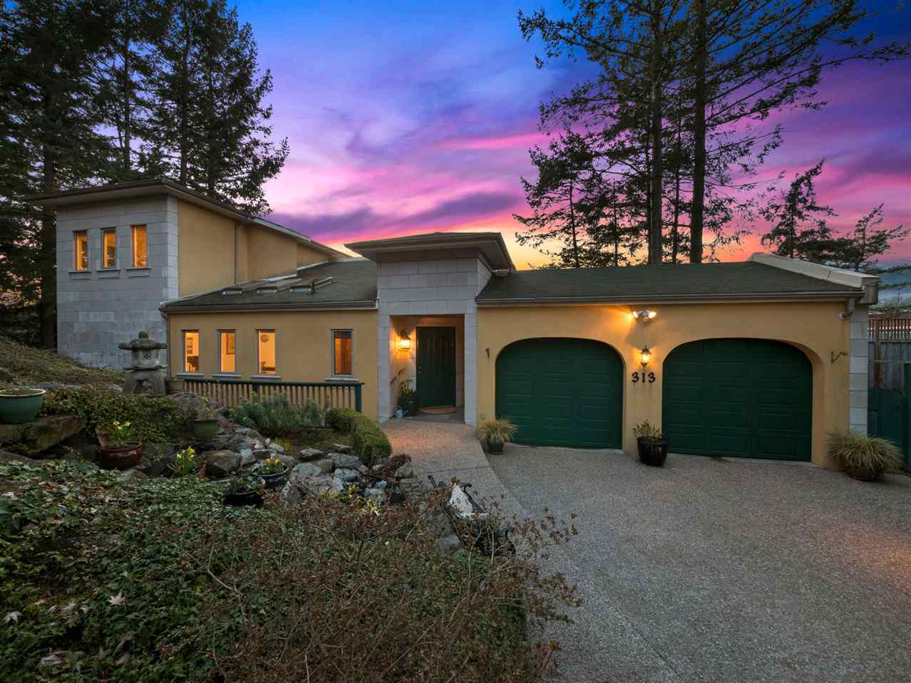 313 Skyline Drive, Gibsons, BC V0N 1V8