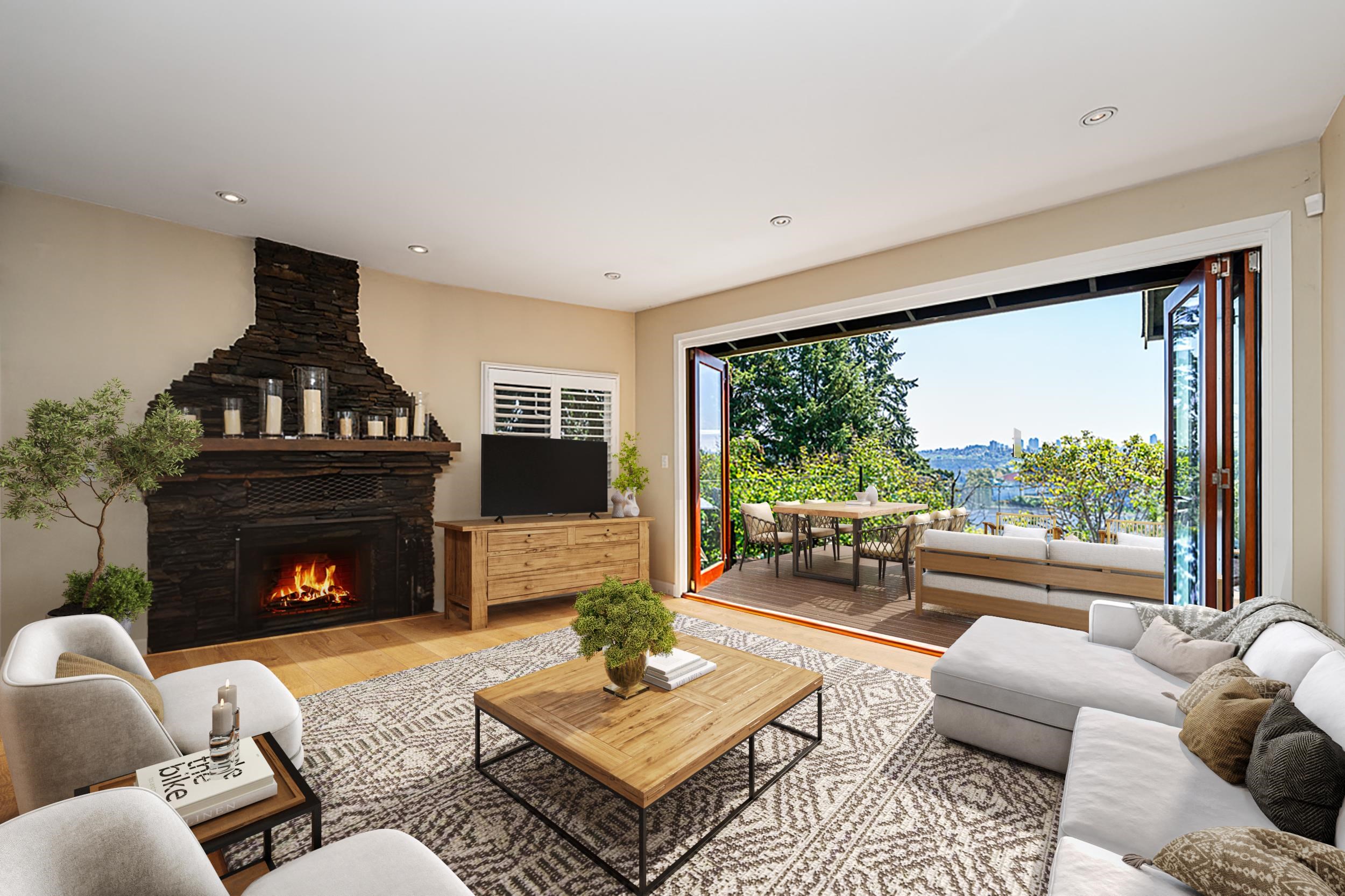 920 Adderley Street, North Vancouver, BC V7L 1T1