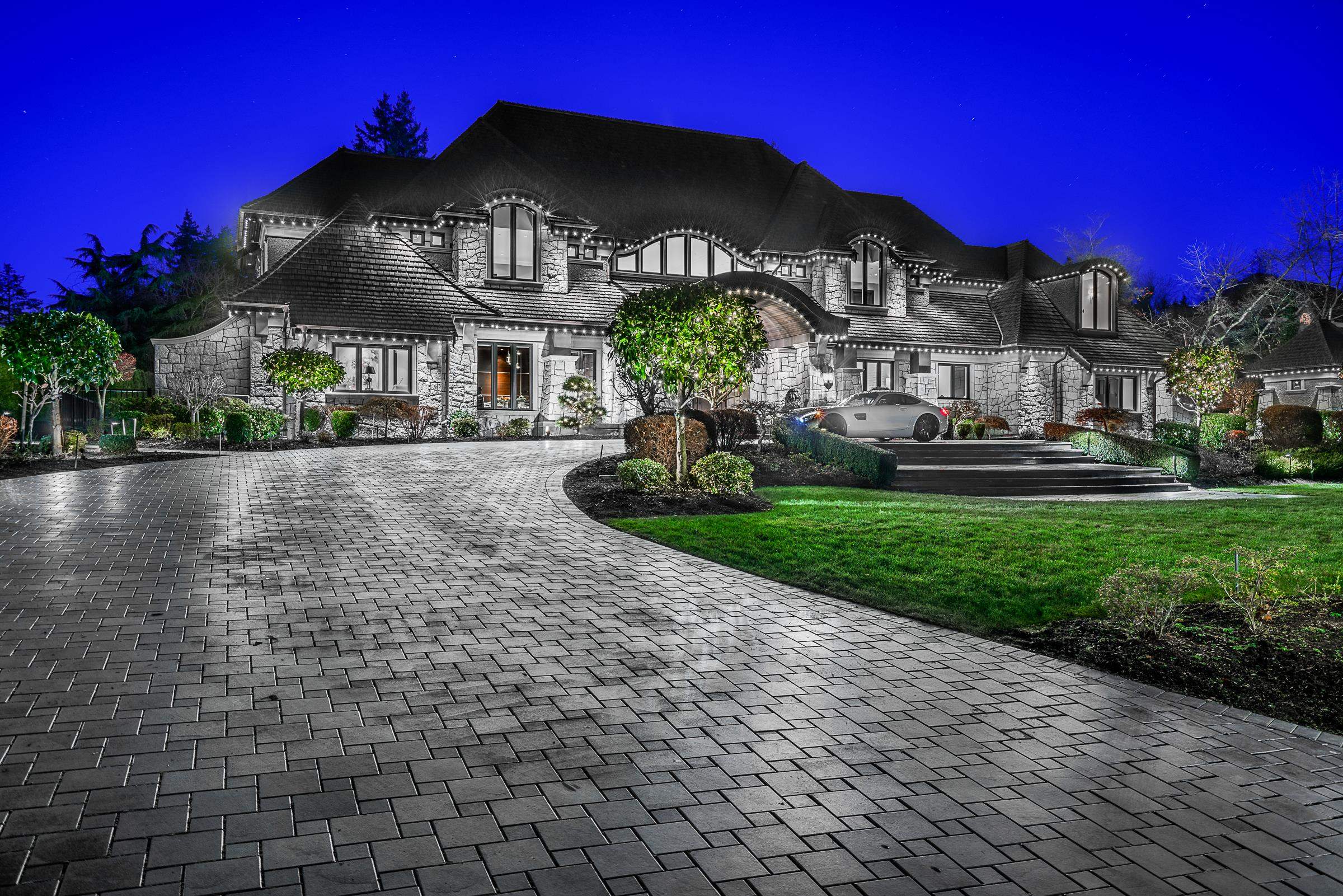 56 Avenue, Surrey, BC V3X 2Z5