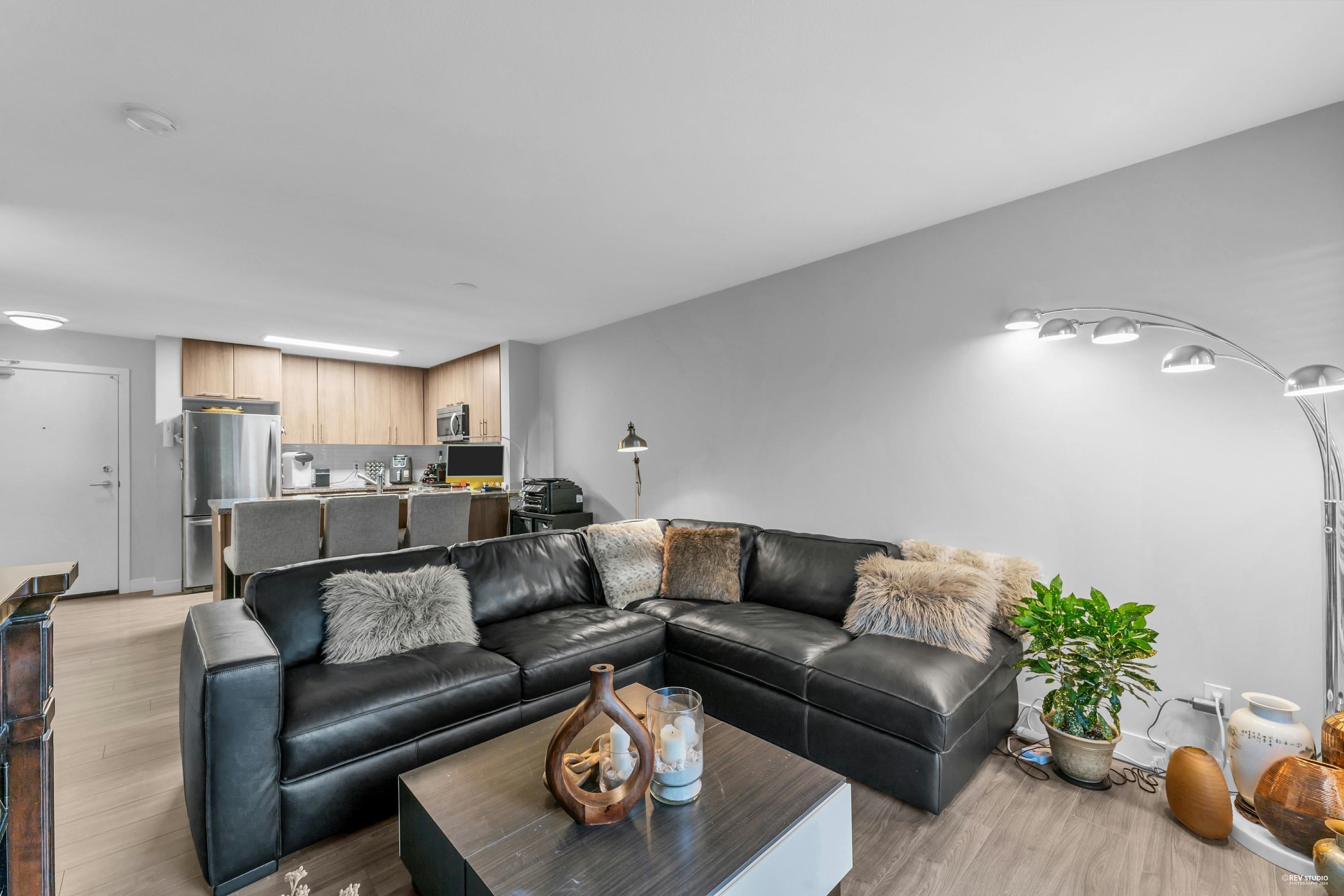 12075 Edge Street #409, Maple Ridge, BC V2X 9E6