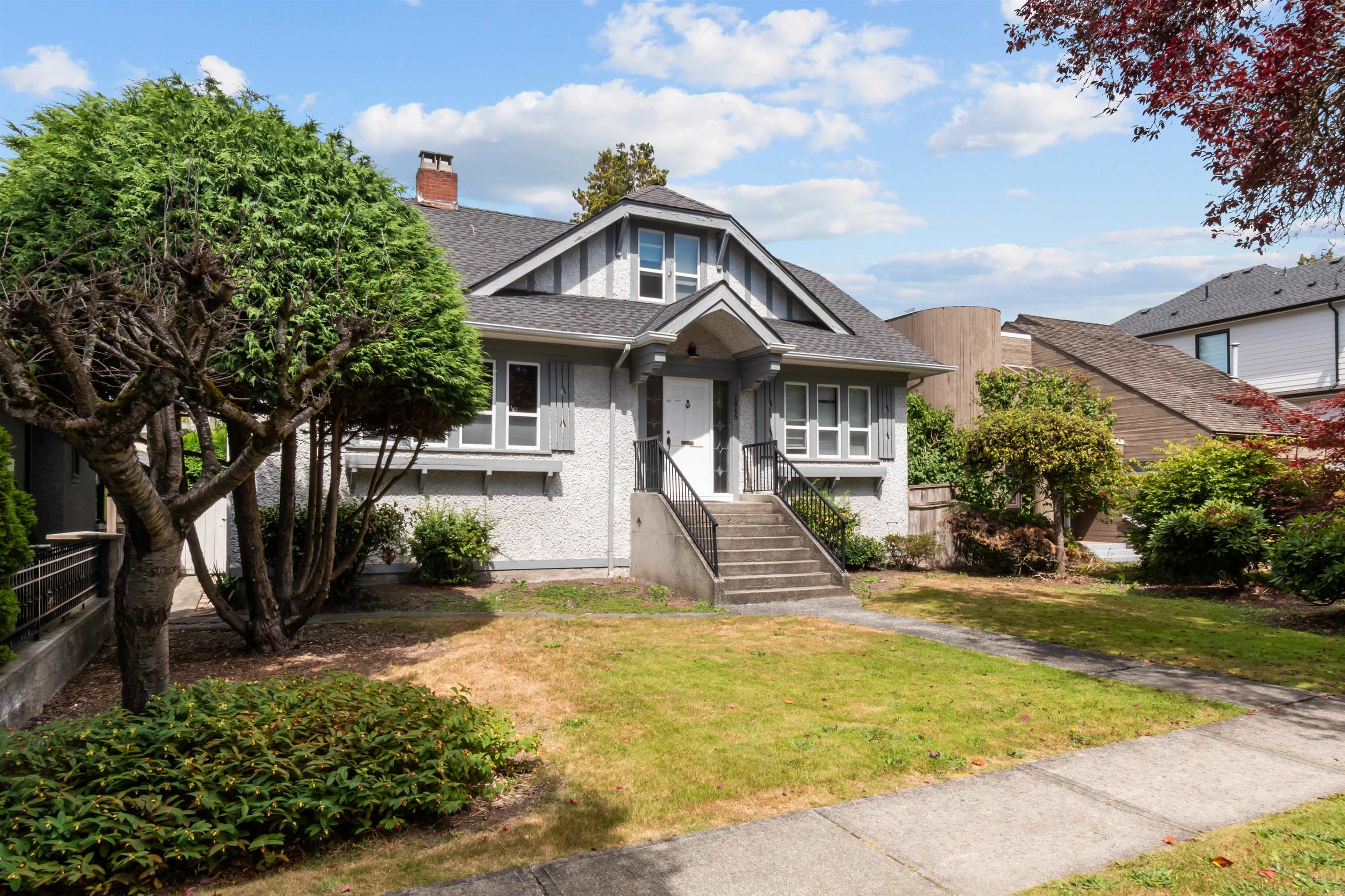 1945 West 45th Avenue, Vancouver, BC V6M 2H7