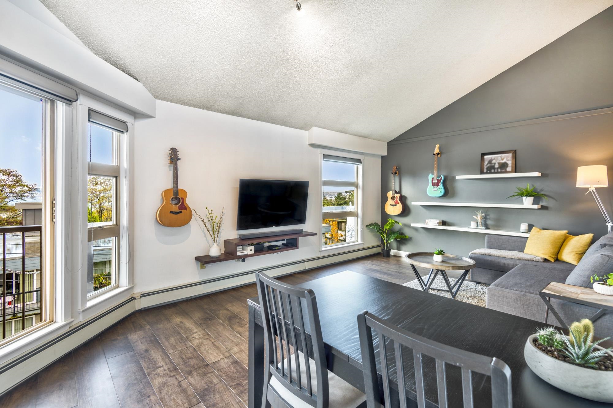 235 West 4th Street #305, North Vancouver, BC V7M 1H8