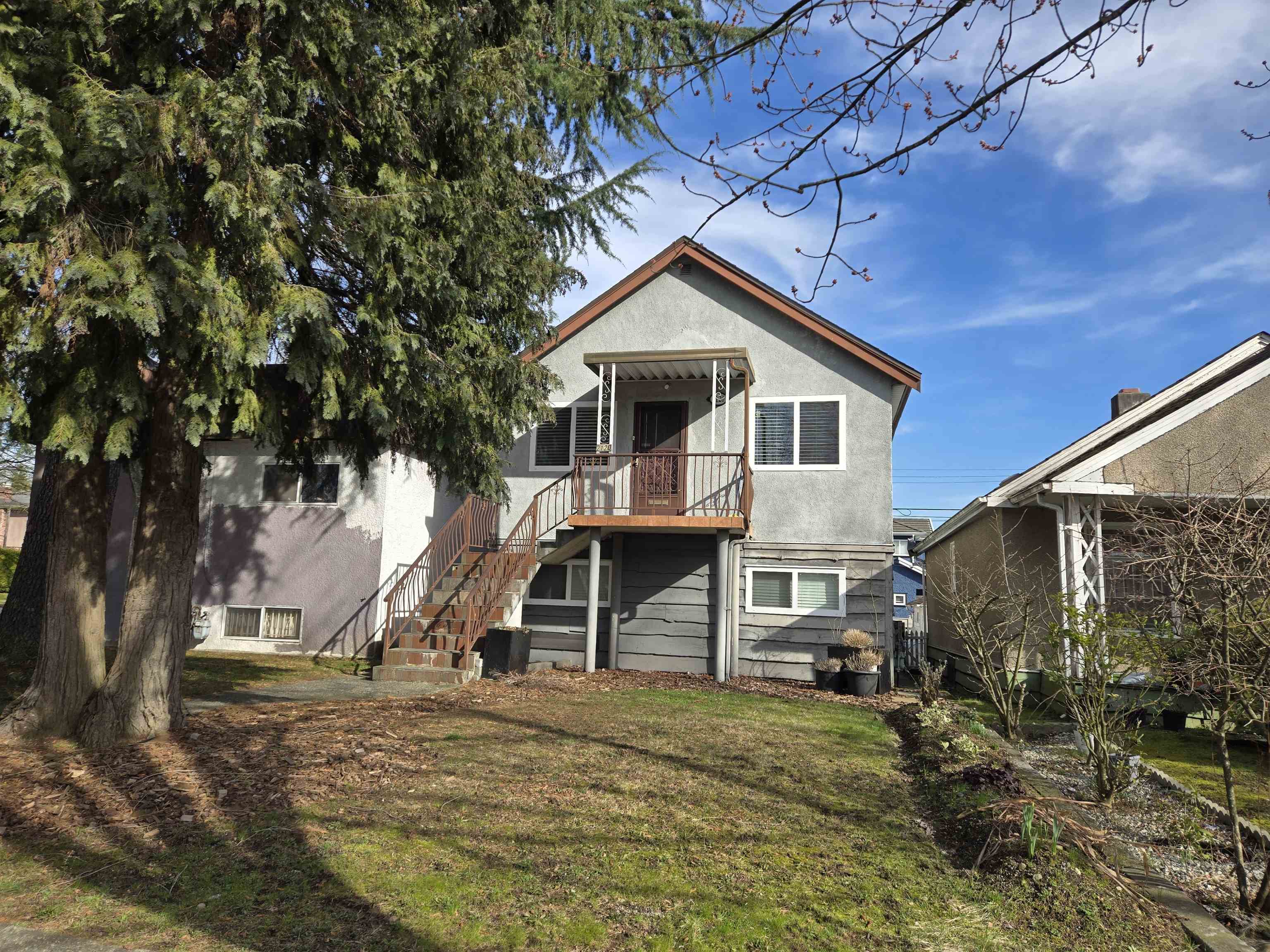 2120 Nanaimo Street, Vancouver, BC V5N 5C7