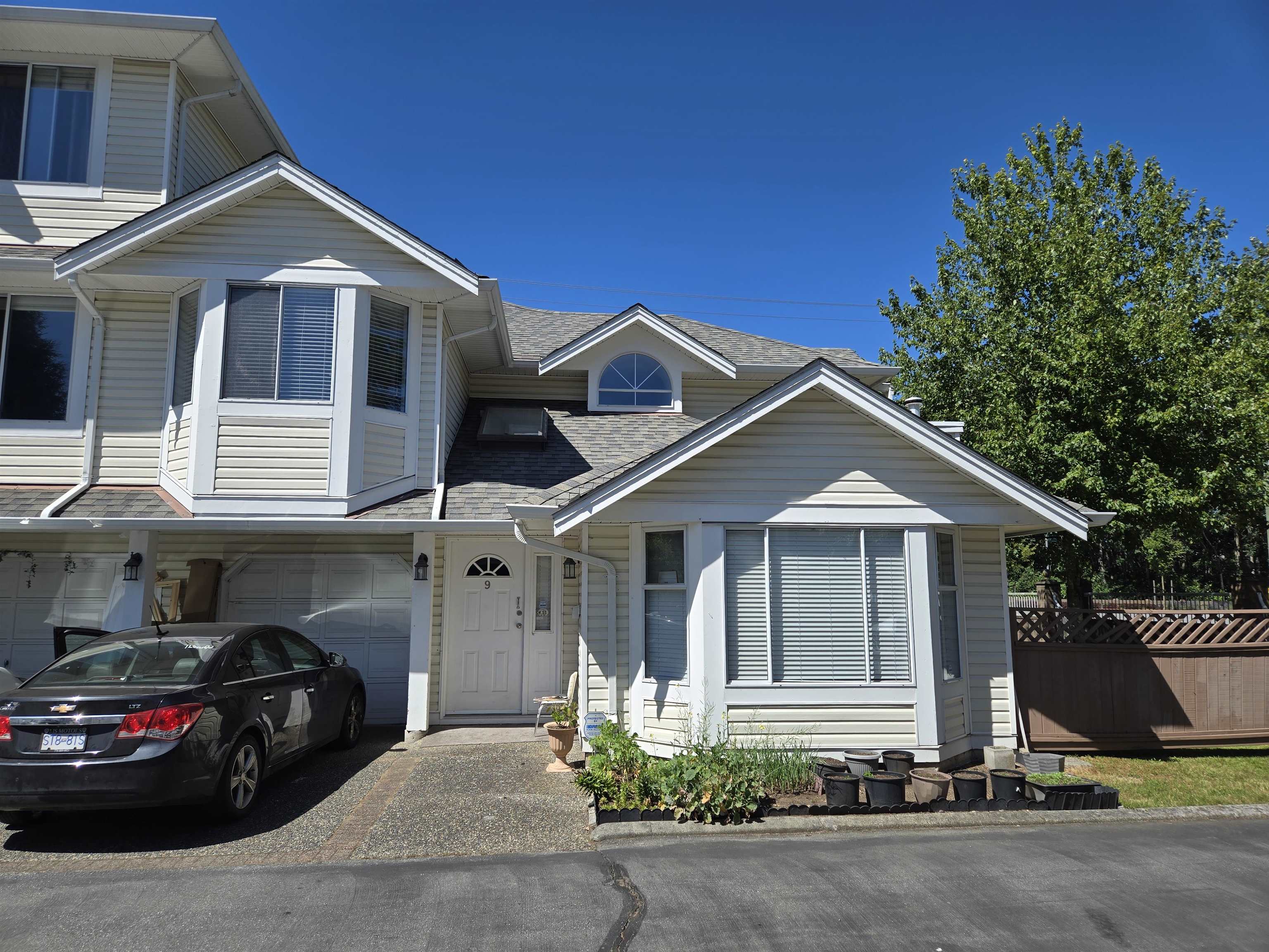7955 122 Street #9, Surrey, BC V3W 4T4