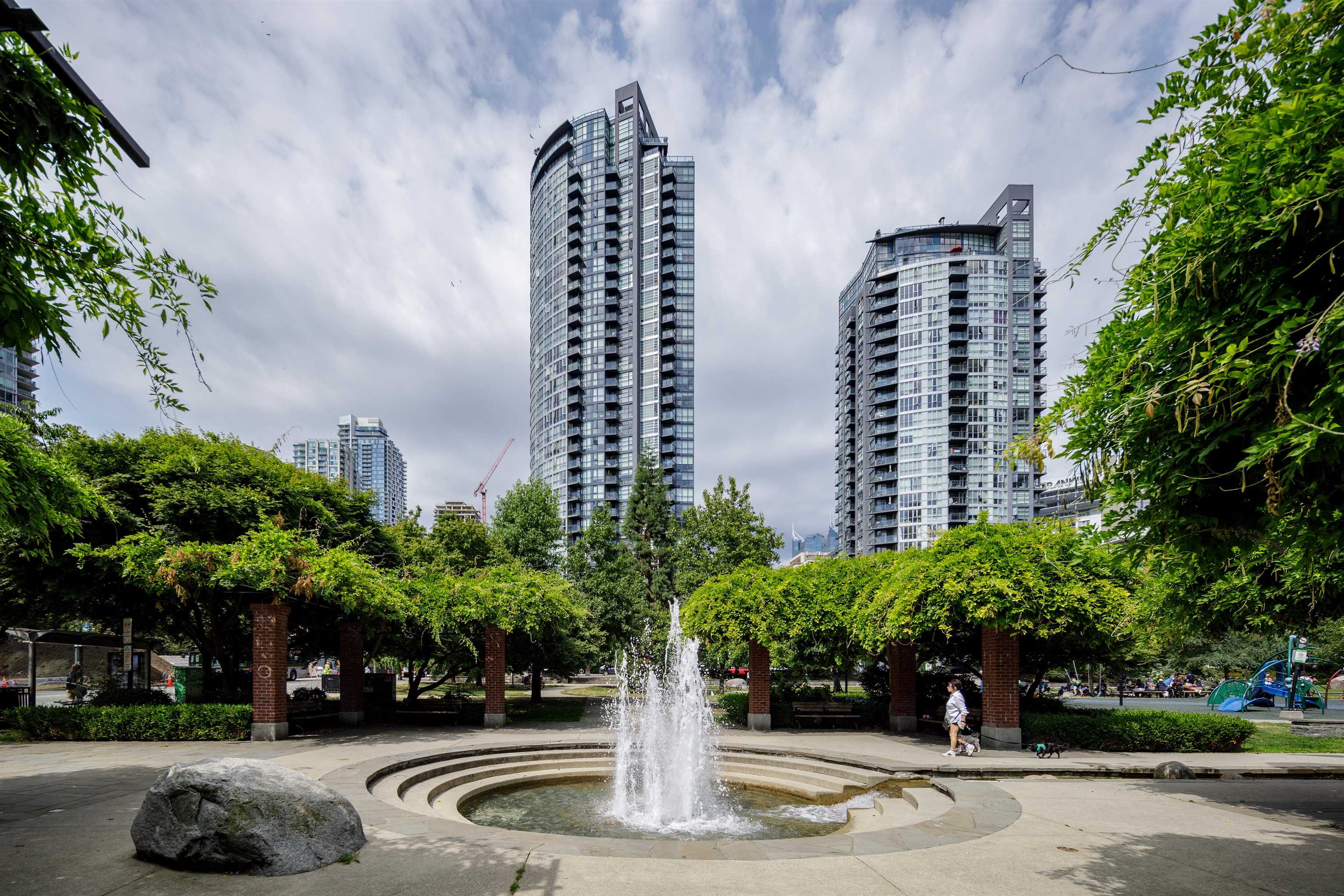 1199 Seymour Street #2903, Vancouver, BC V6B 1K3