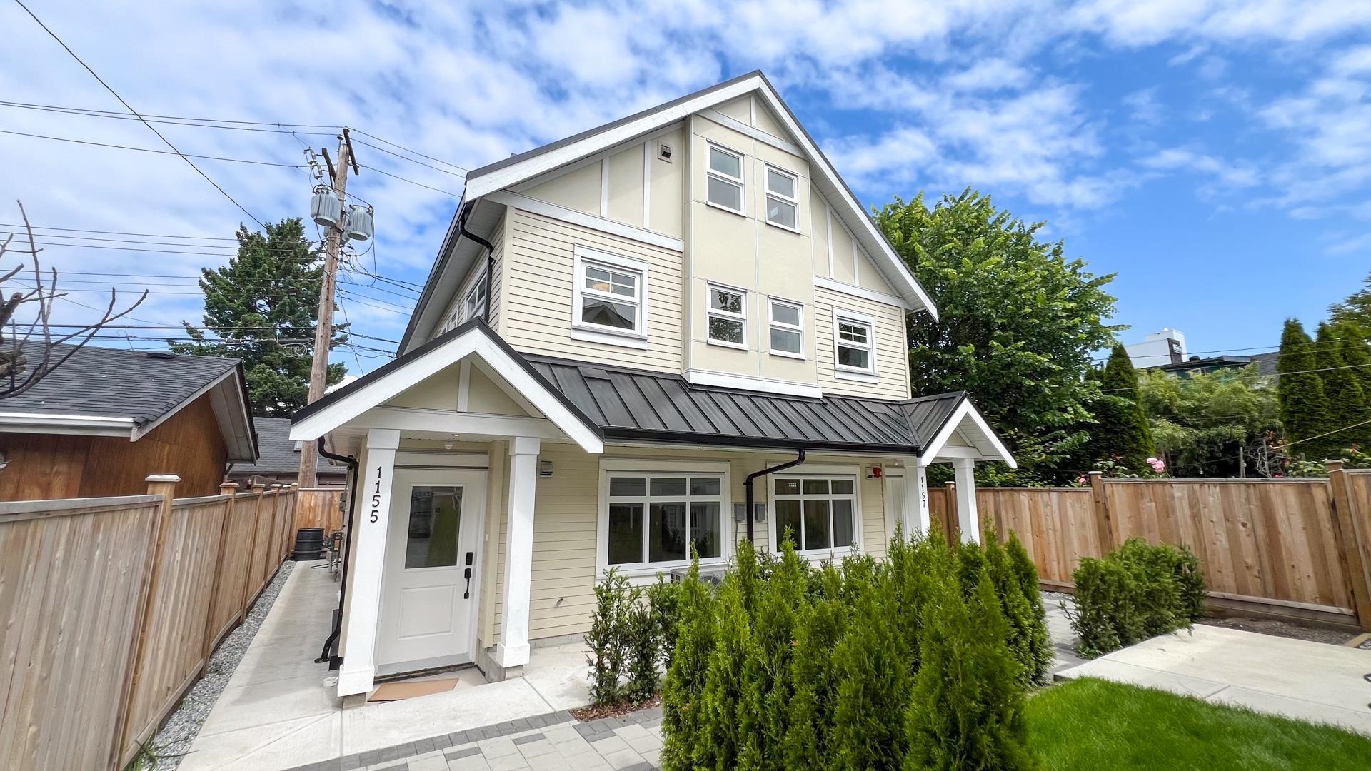 1155 Keefer Street, Vancouver, BC V6A 1Z2
