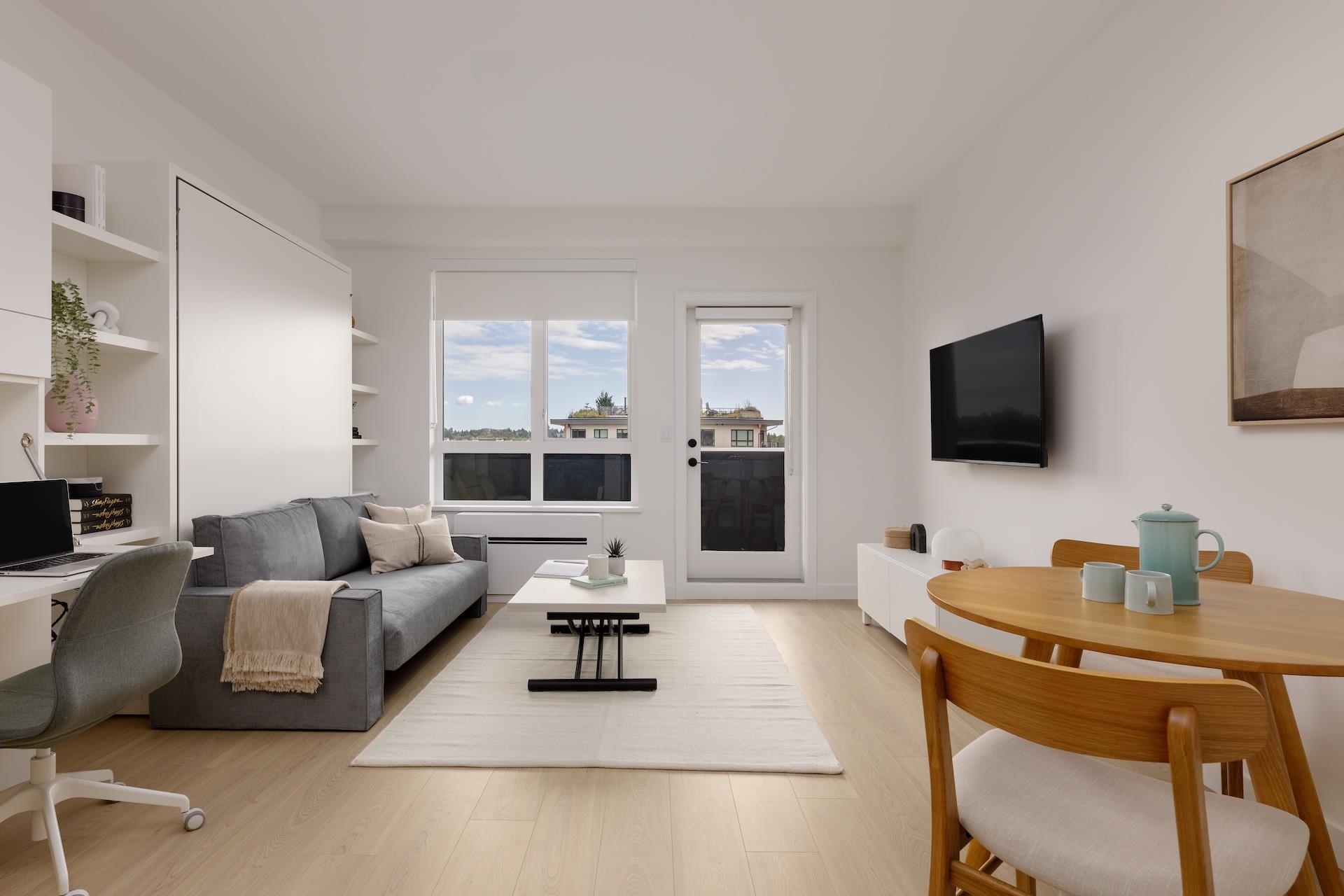 2450 Garden Drive #419, Vancouver, BC V5N 1W8