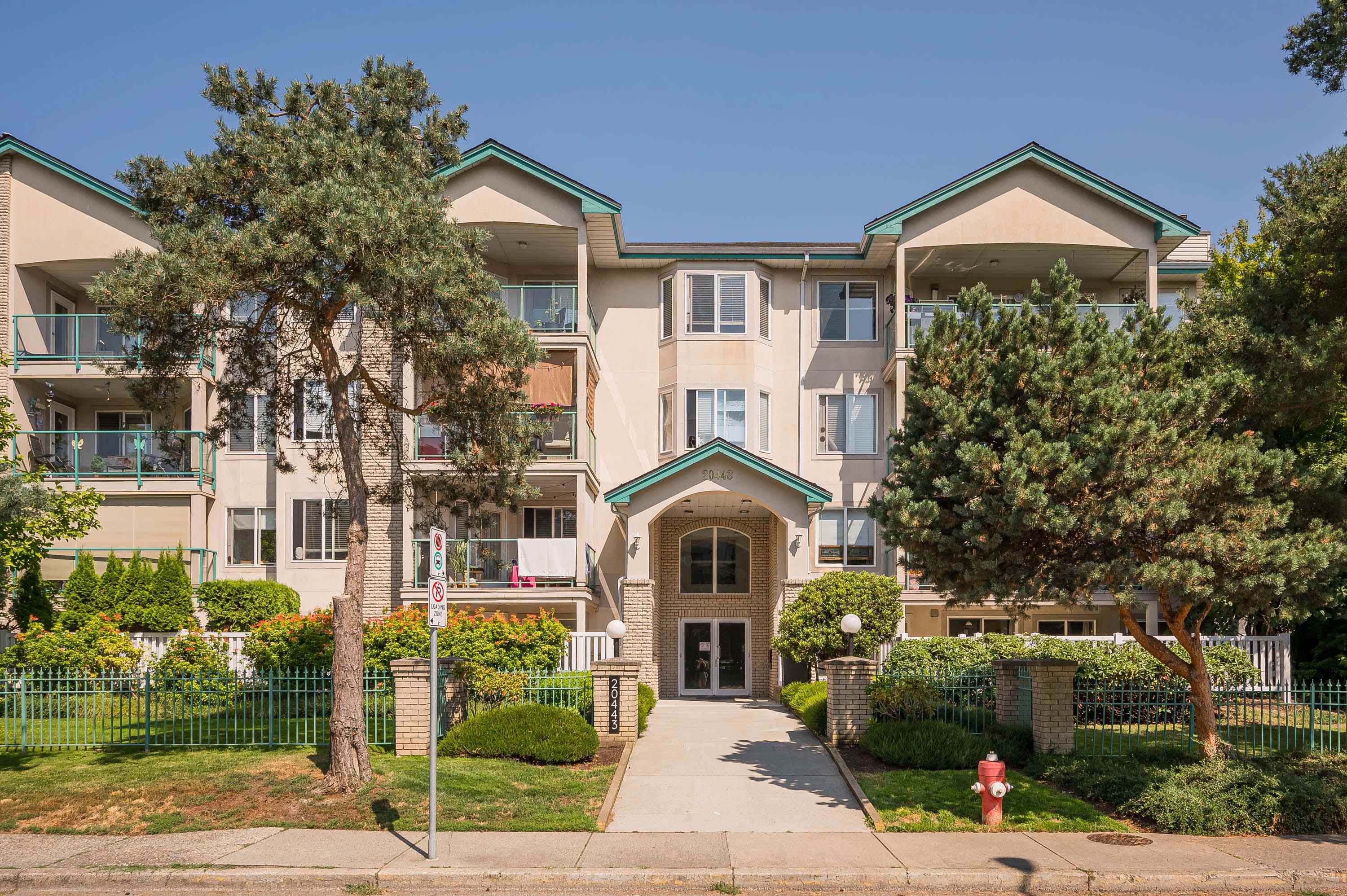 20443 53 Avenue #409, Langley, BC V3A 7A6