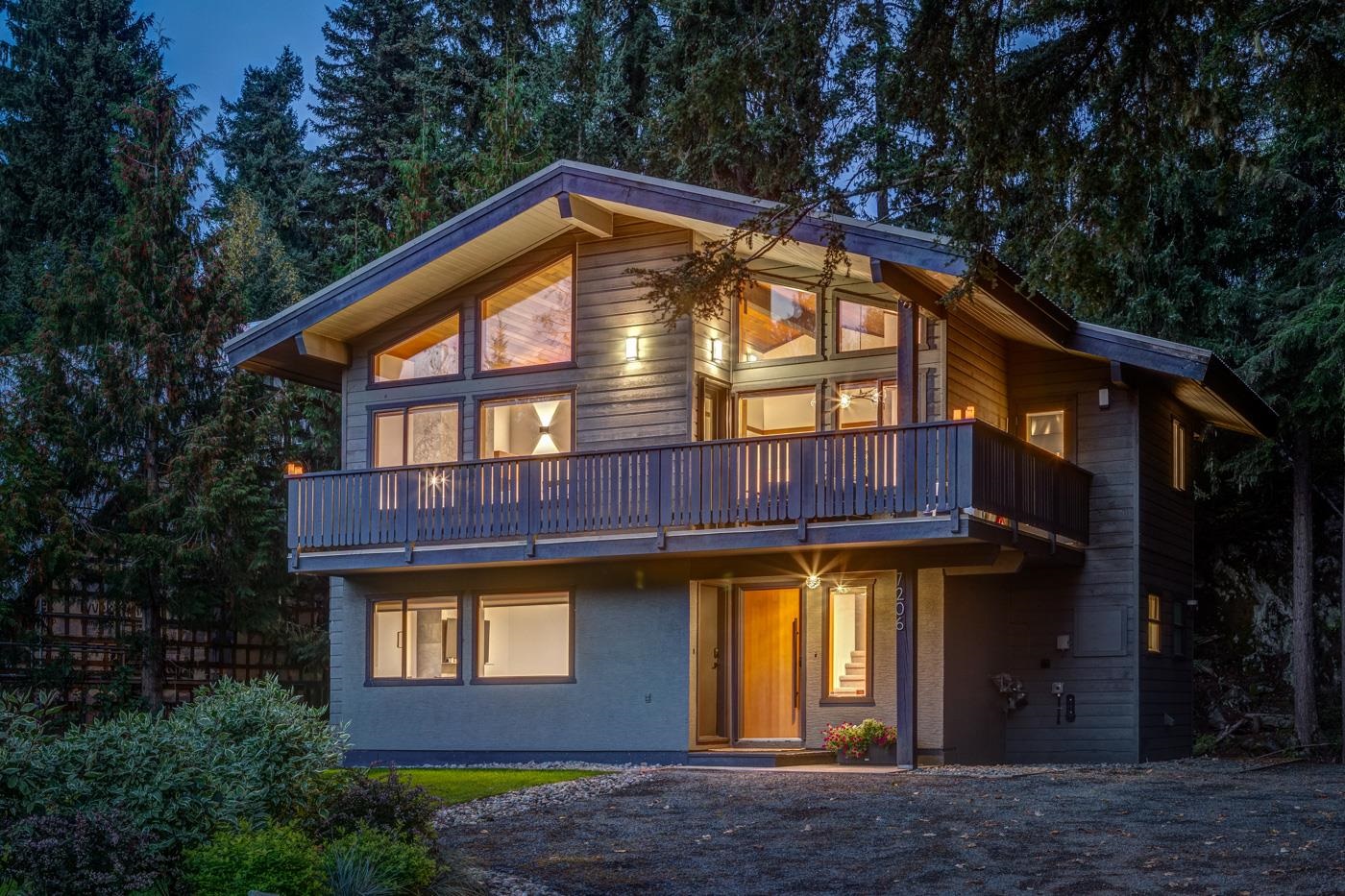 7206 Fitzsimmons Road North, Whistler, BC V8E 0E3