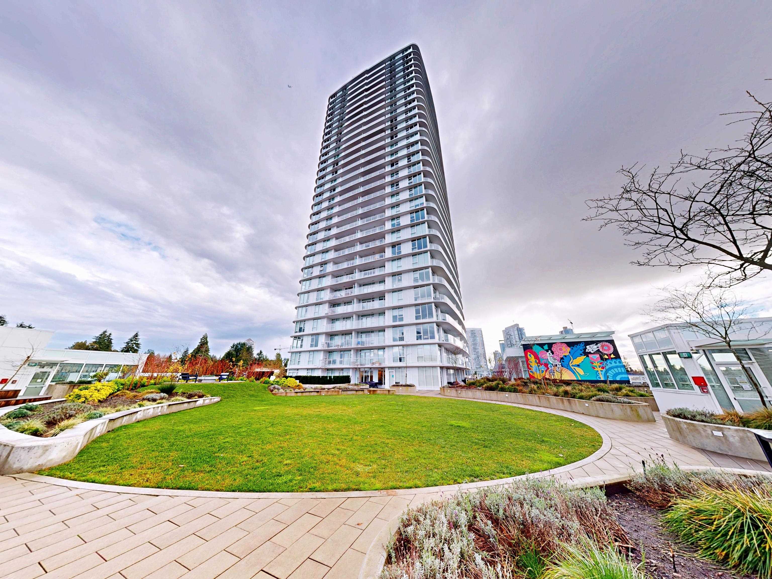 13685 102 Avenue #2708, Surrey, BC V3T 0S2
