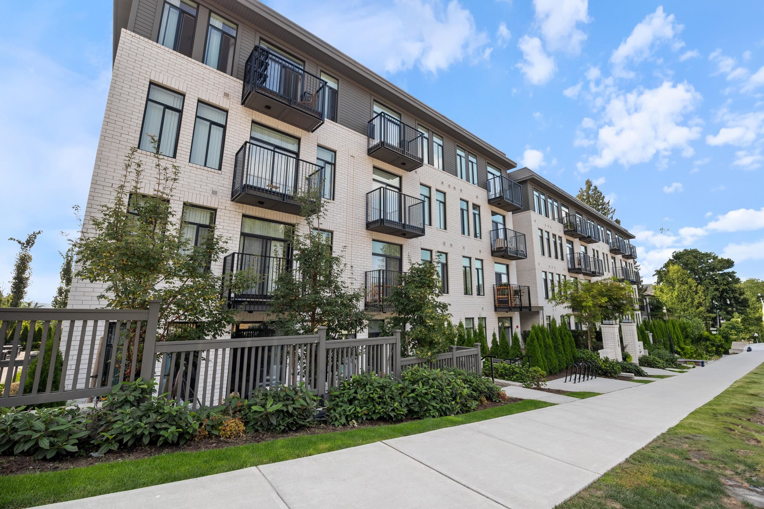 708 Edgar Ave #406, Coquitlam, BC V3K 0H3
