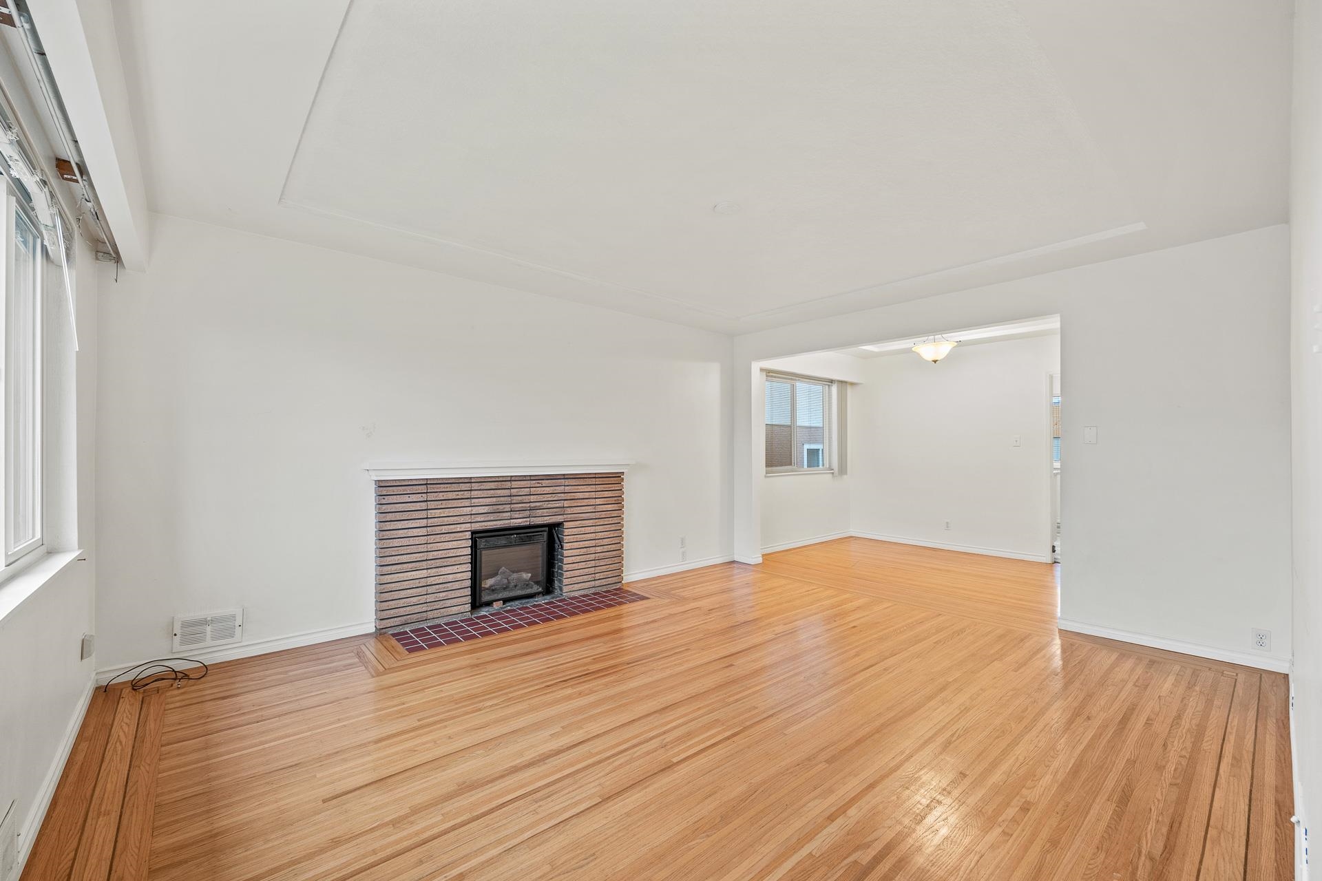 4644 Union Street, Burnaby, BC V5C 2Y3