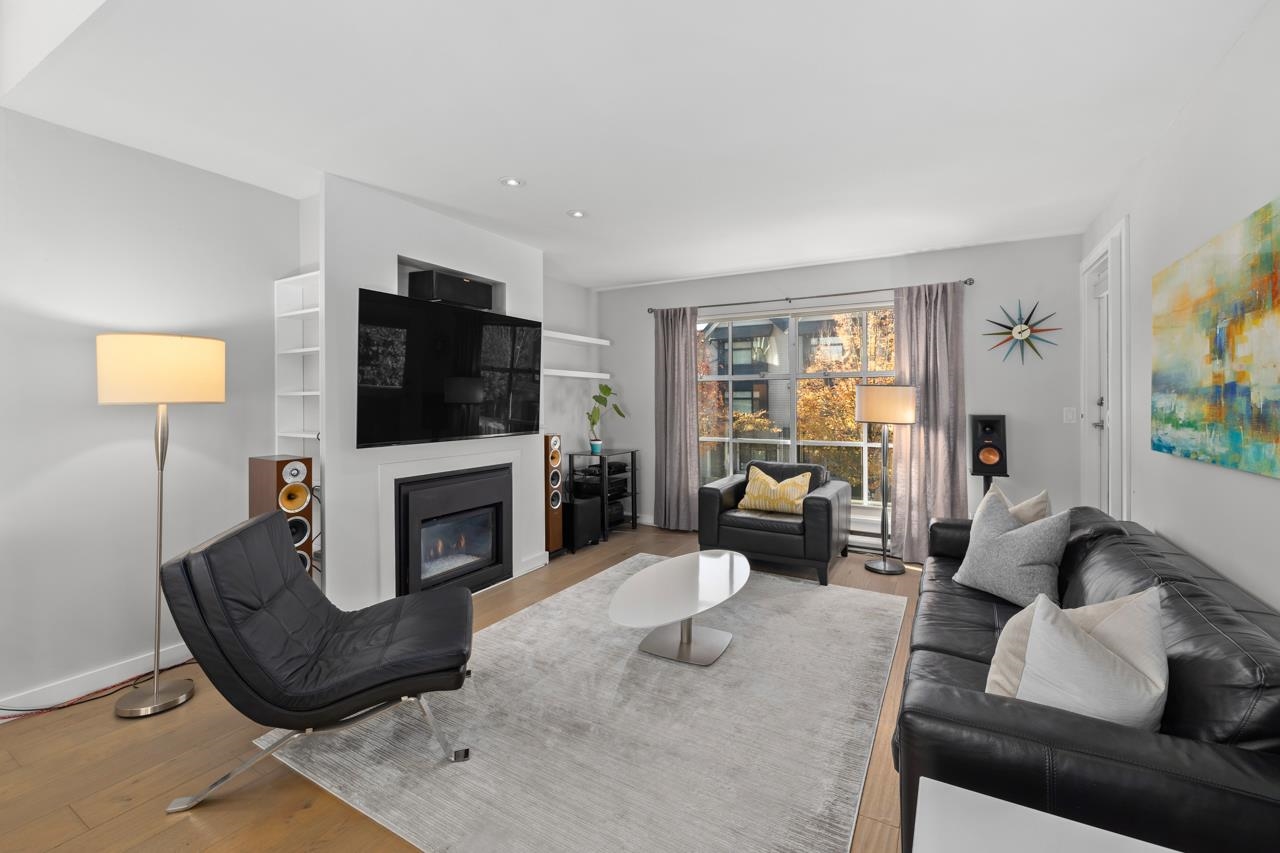 2880 West 33rd Avenue #6, Vancouver, BC V6N 2G2