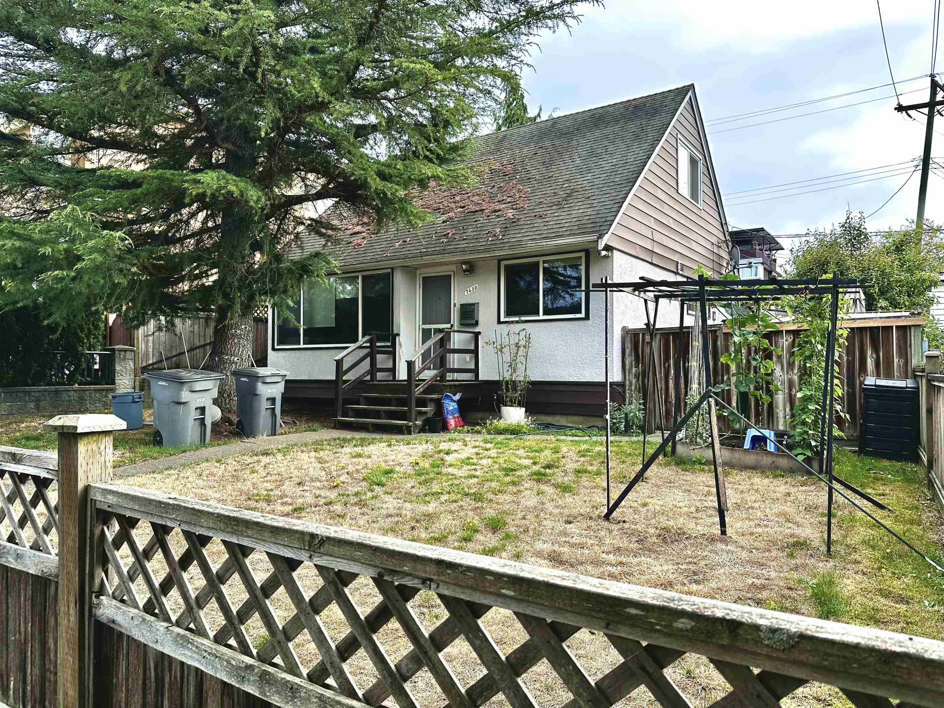 7630 Victoria Drive, Vancouver, BC V5P 3Z8