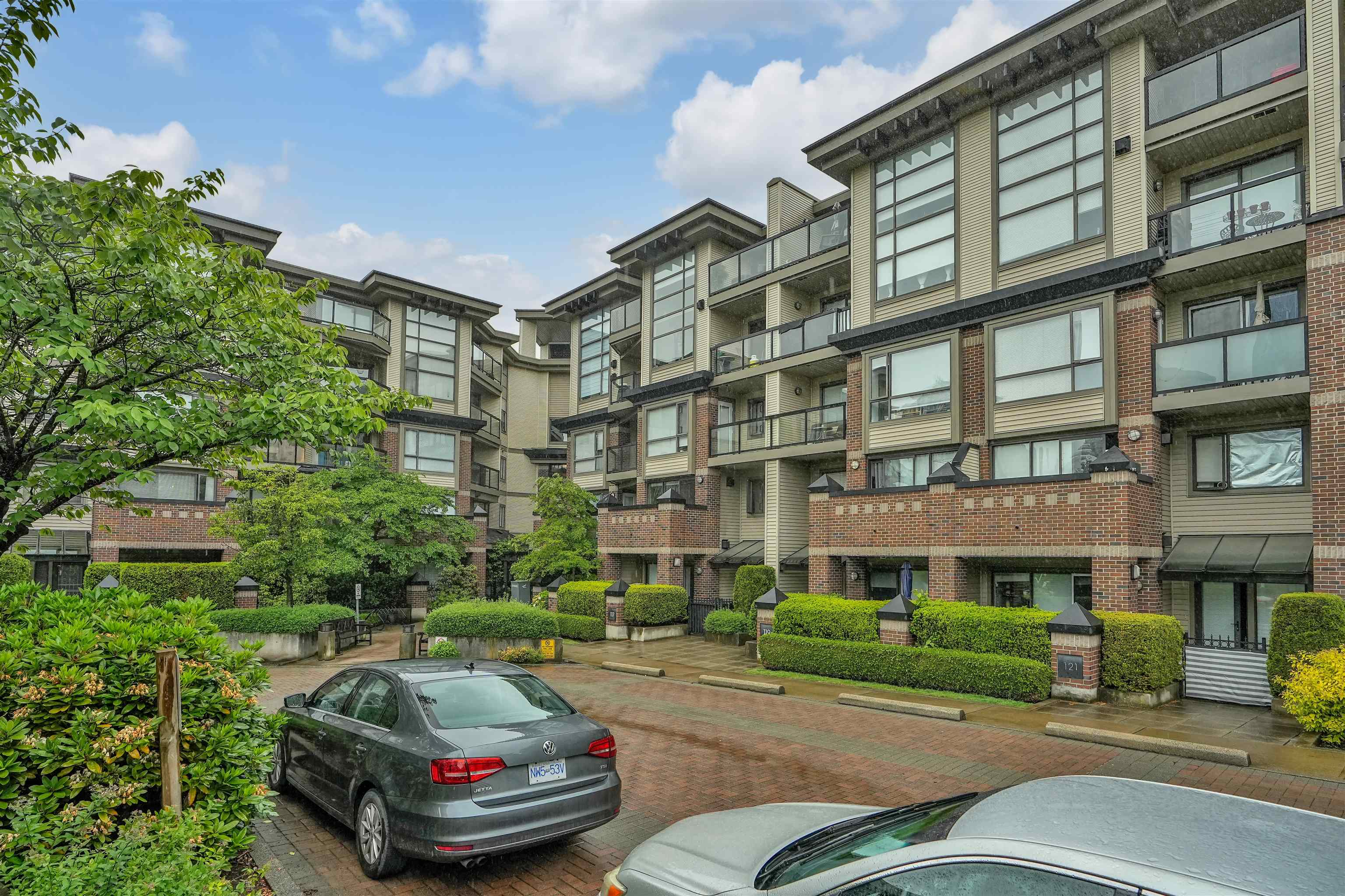 10866 City Parkway #113, Surrey, BC V3T 5W9