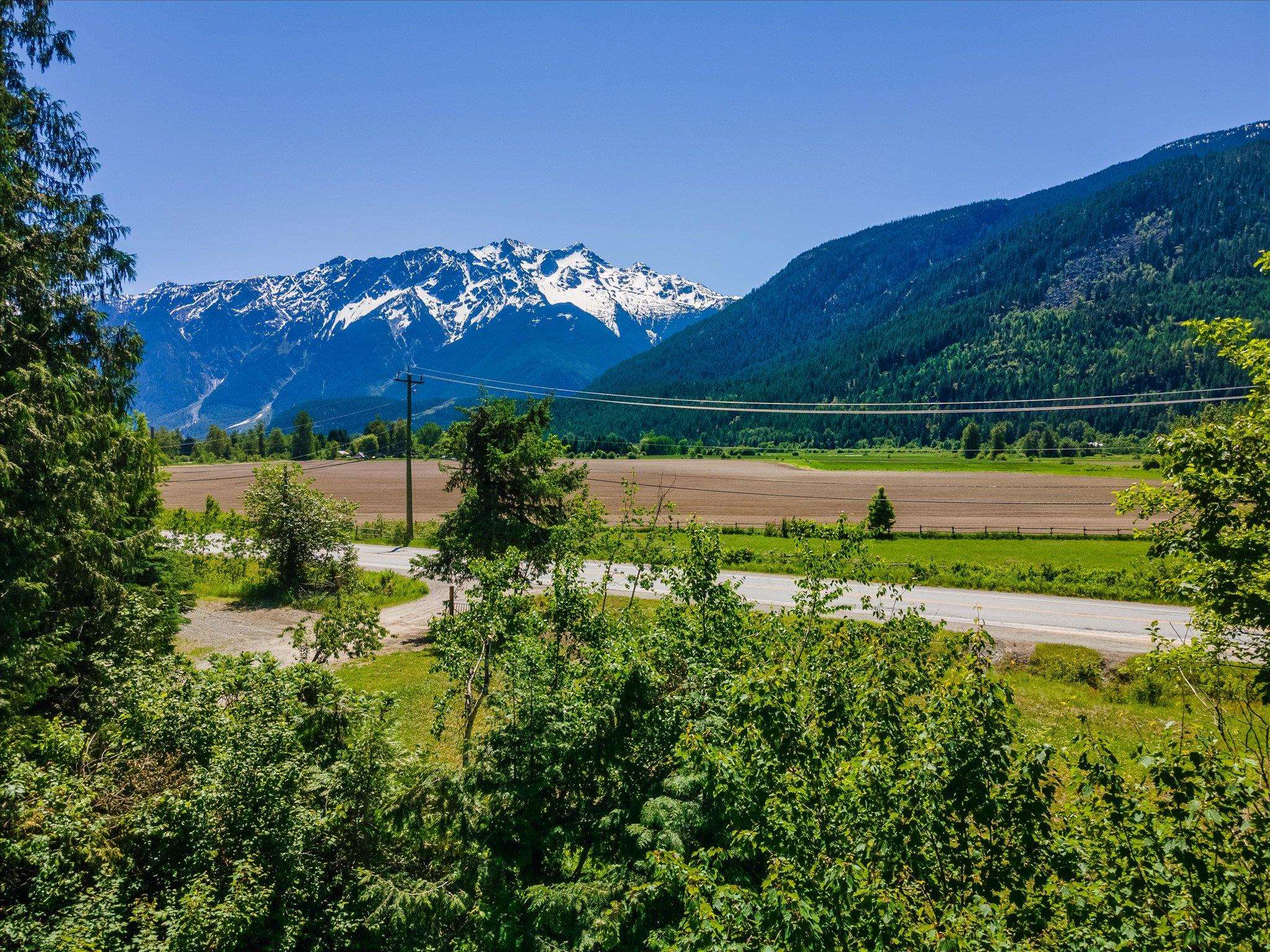 7700 Pemberton Meadows Road, Pemberton, BC V0N 2L2