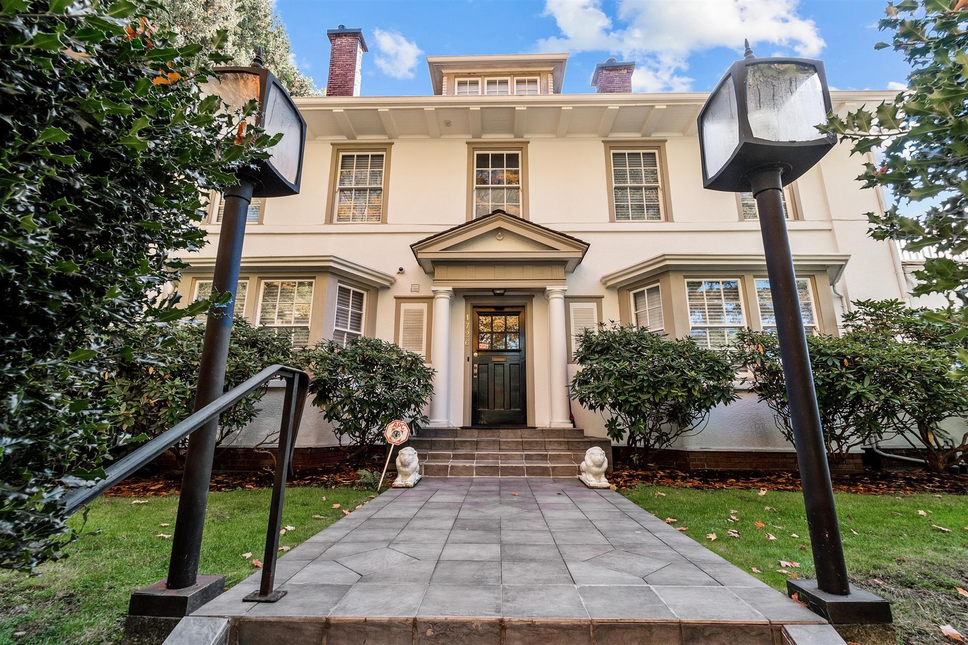 1726 West 32nd Avenue, Vancouver, BC V6J 3A7