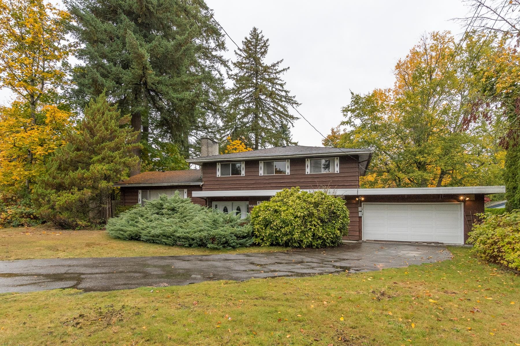 110 Avenue, Surrey, BC V3R 2A4