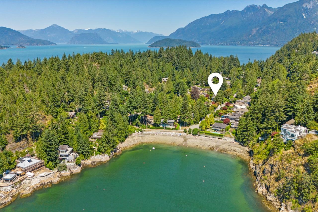 6755 Dufferin Avenue Ave, West Vancouver, BC V7W 3B7