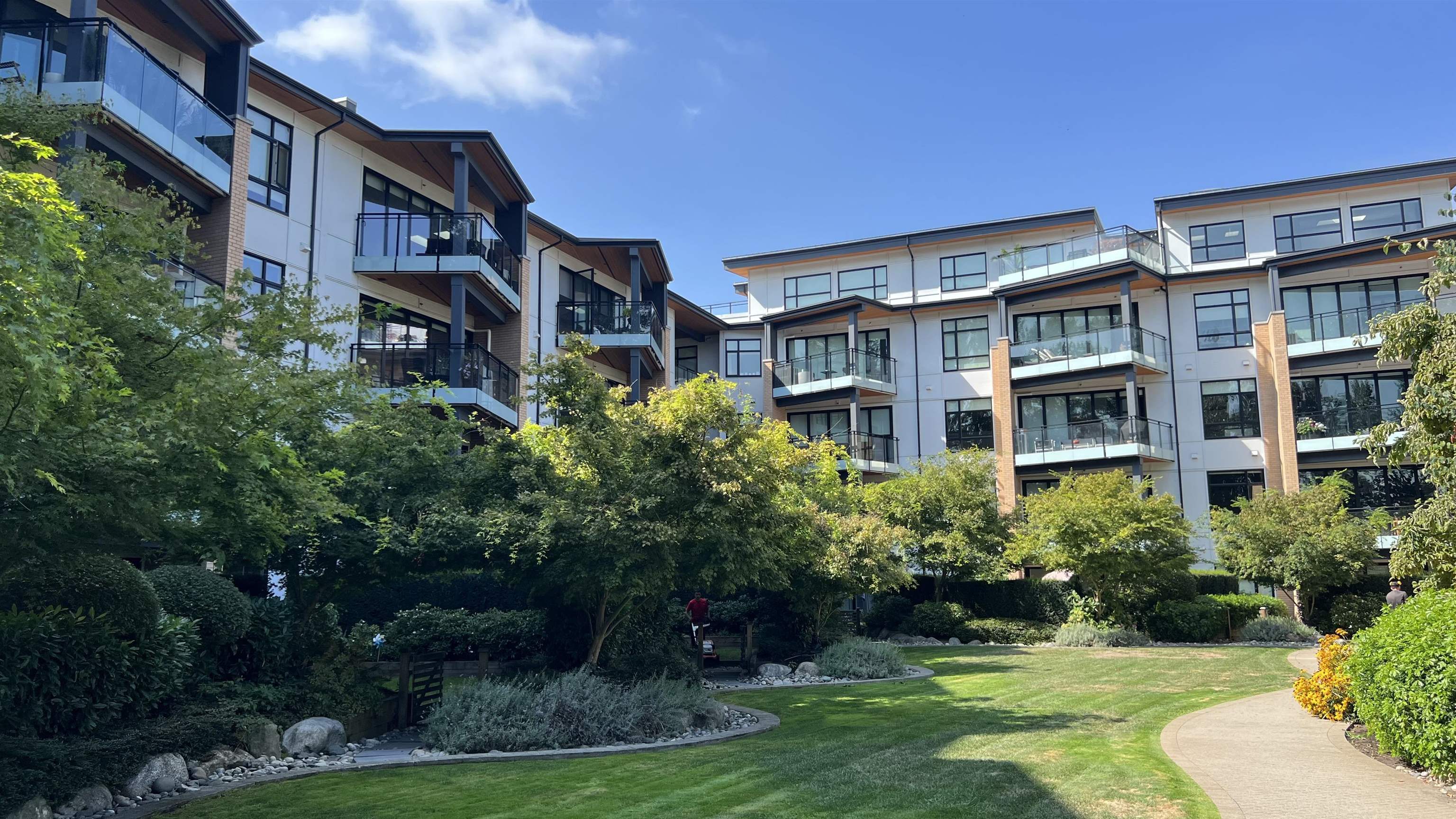 300 Salter Street #401, New Westminster, BC V3M 0L9