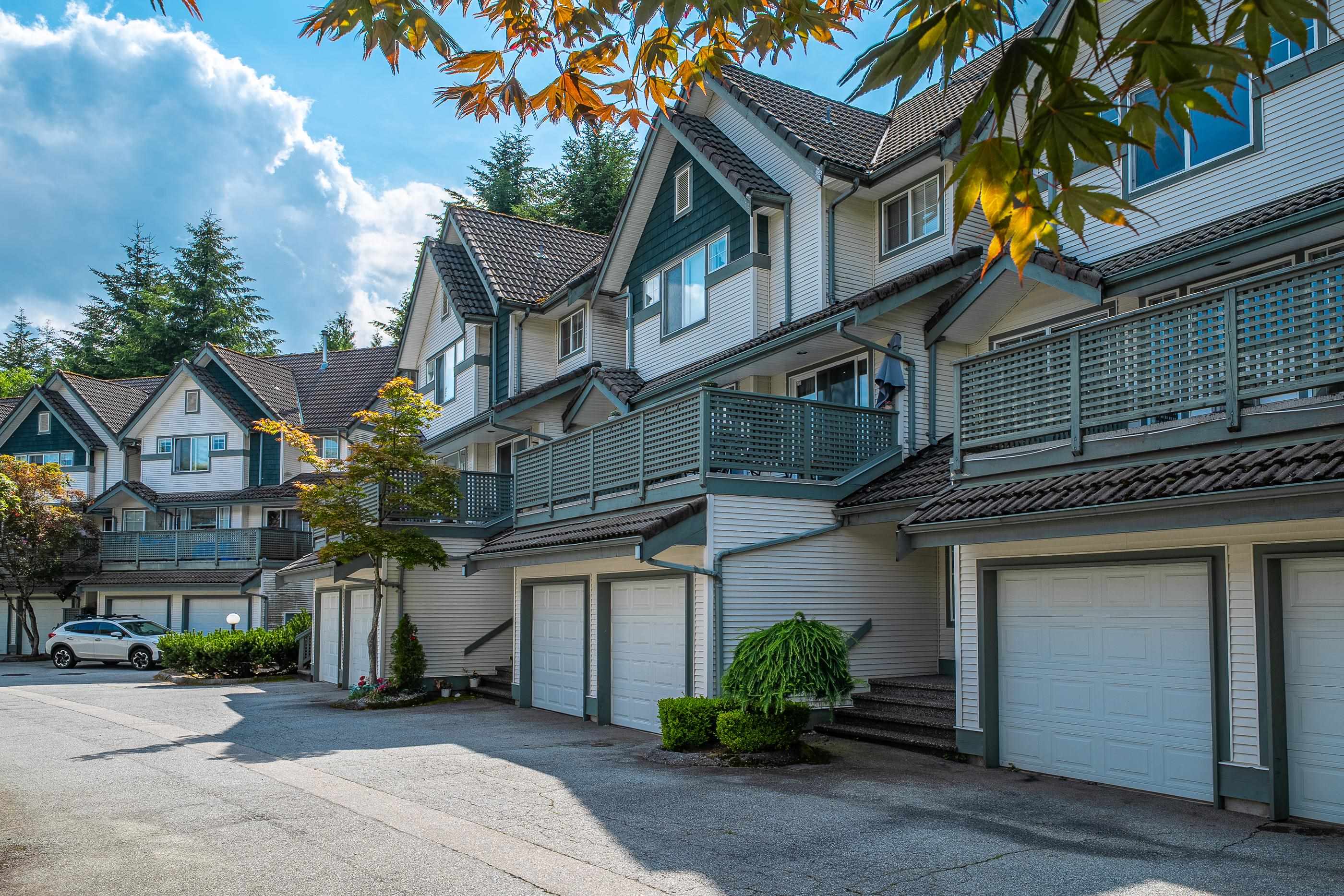 2382 East Parkway Boulevard #6, Coquitlam, BC V3E 3M4