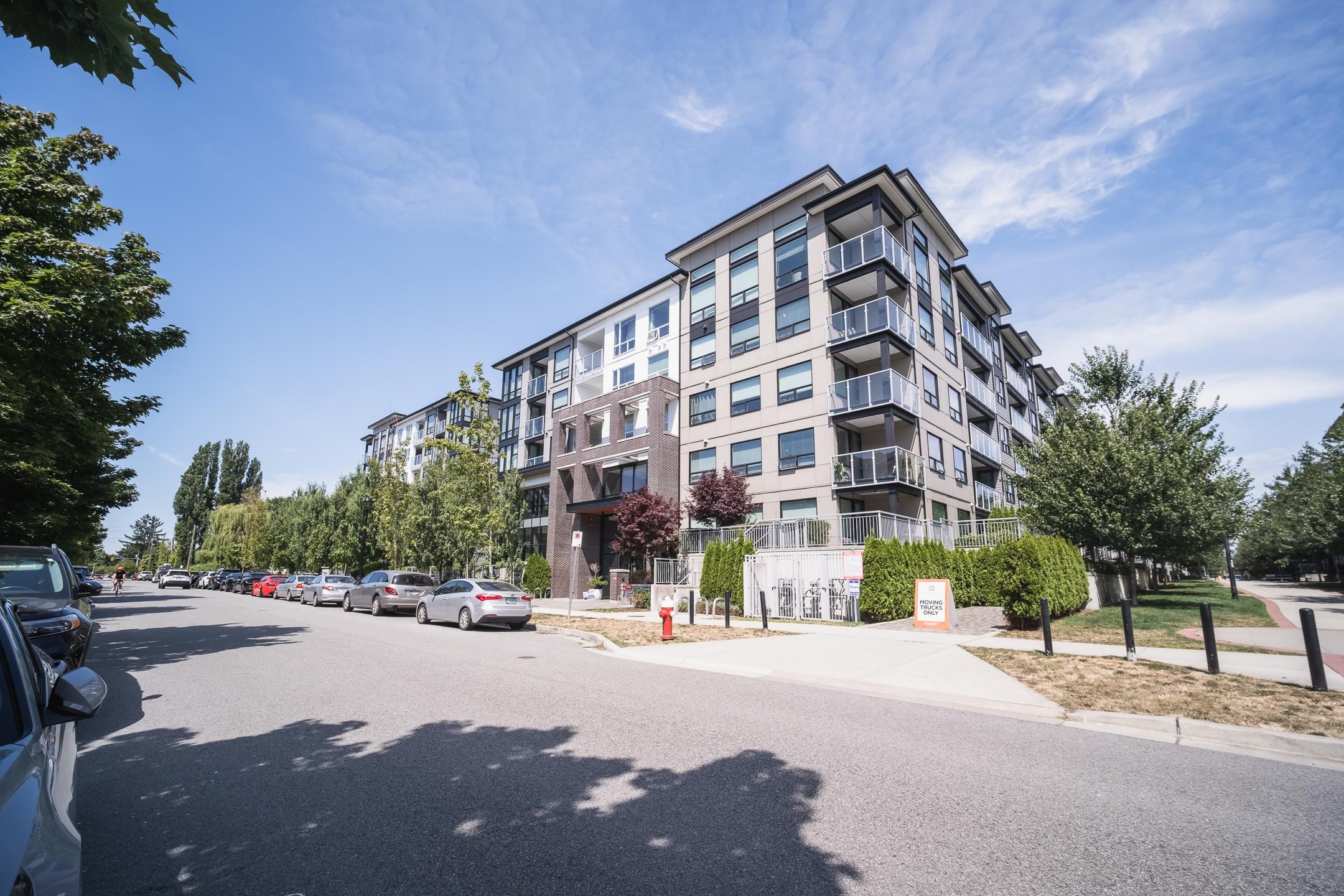 9233 Odlin Rd #212, Richmond, BC V6X 0V4
